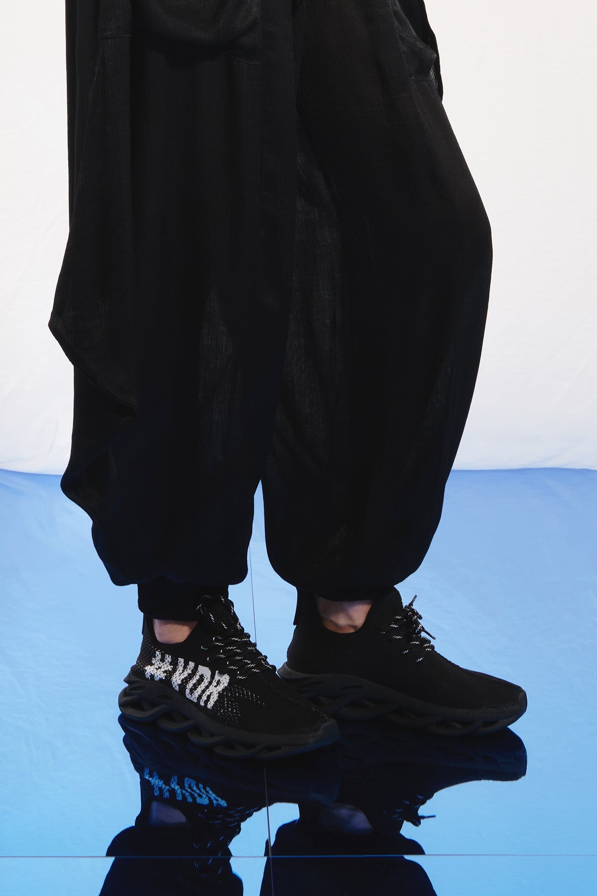 Black Sneakers Bora7