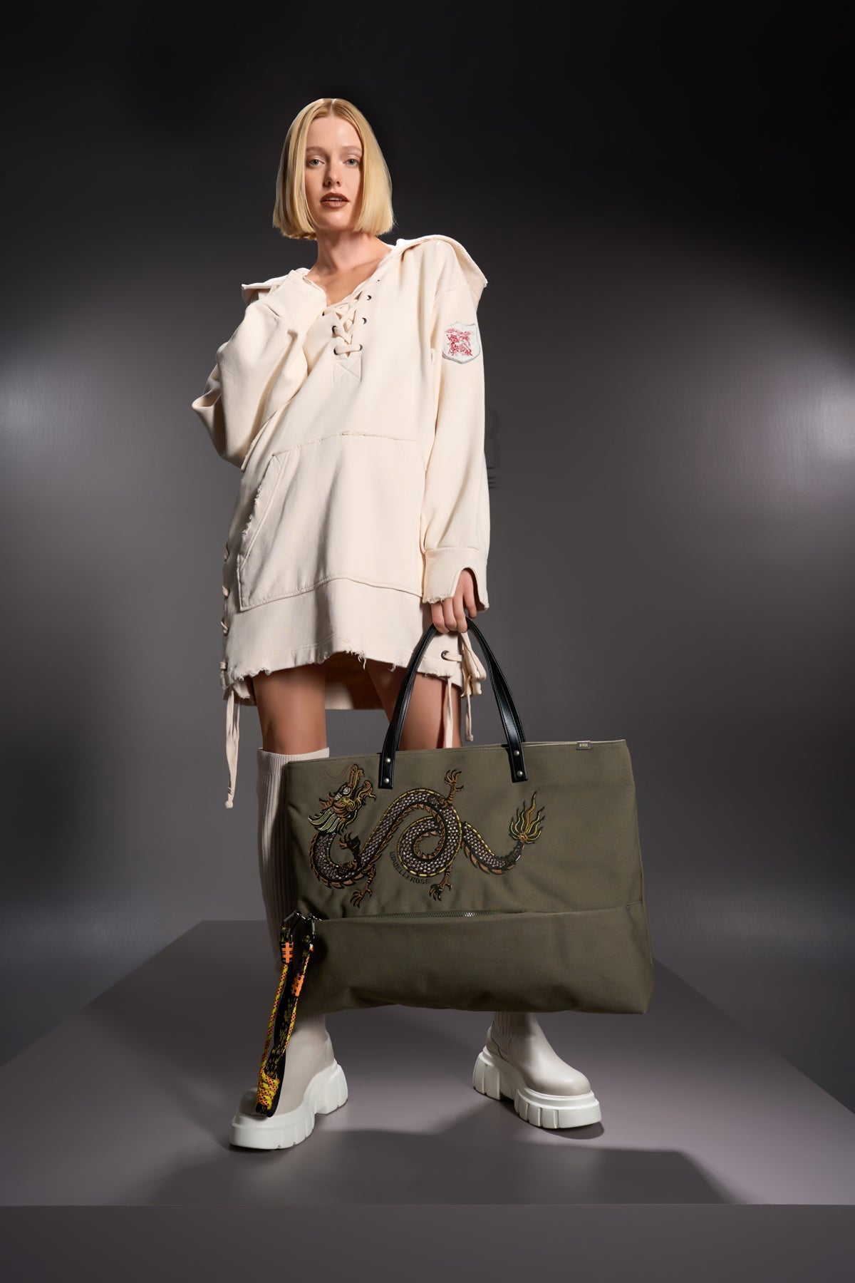 Kaki Bag Dragon1