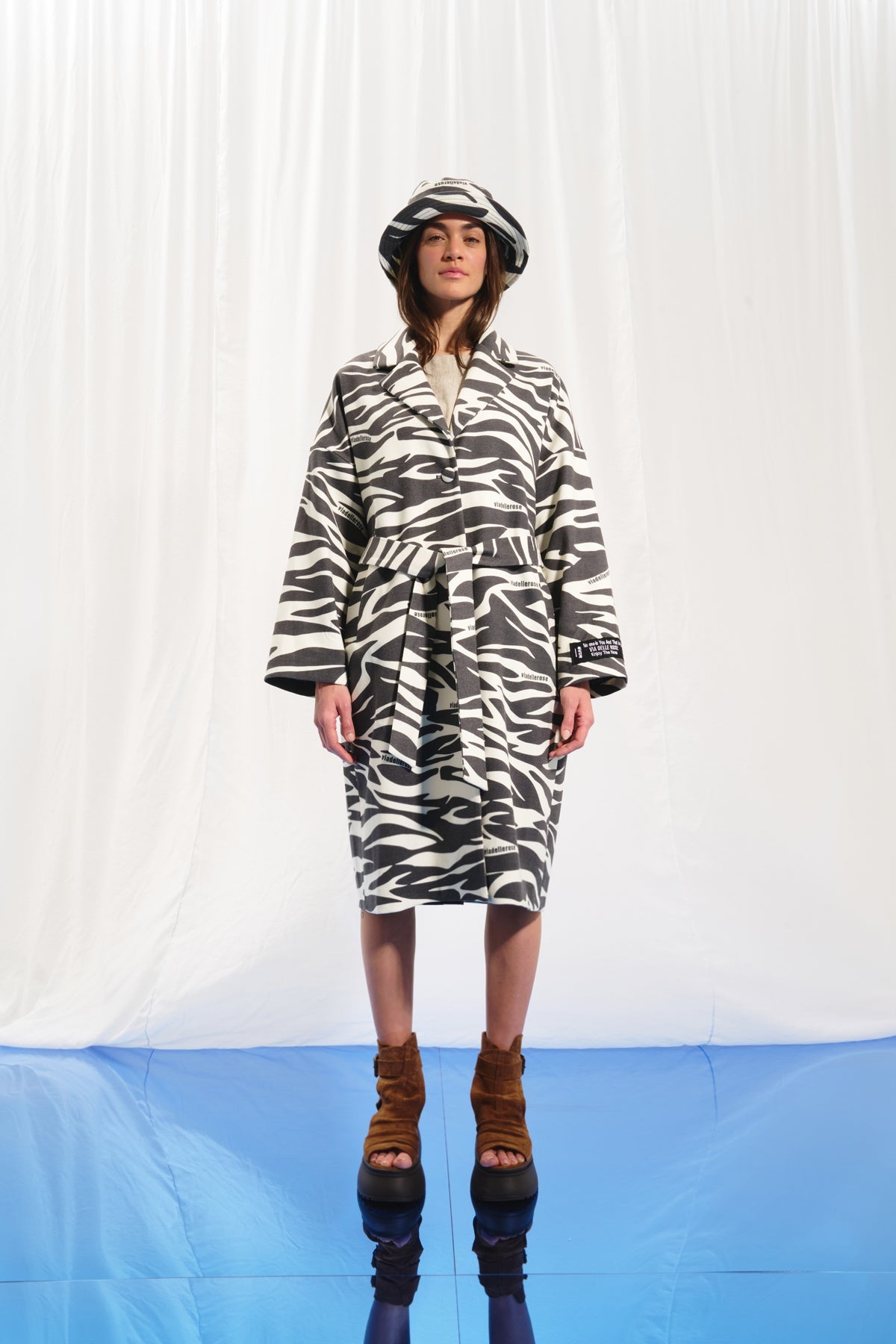 Black/off White Hat Joe3