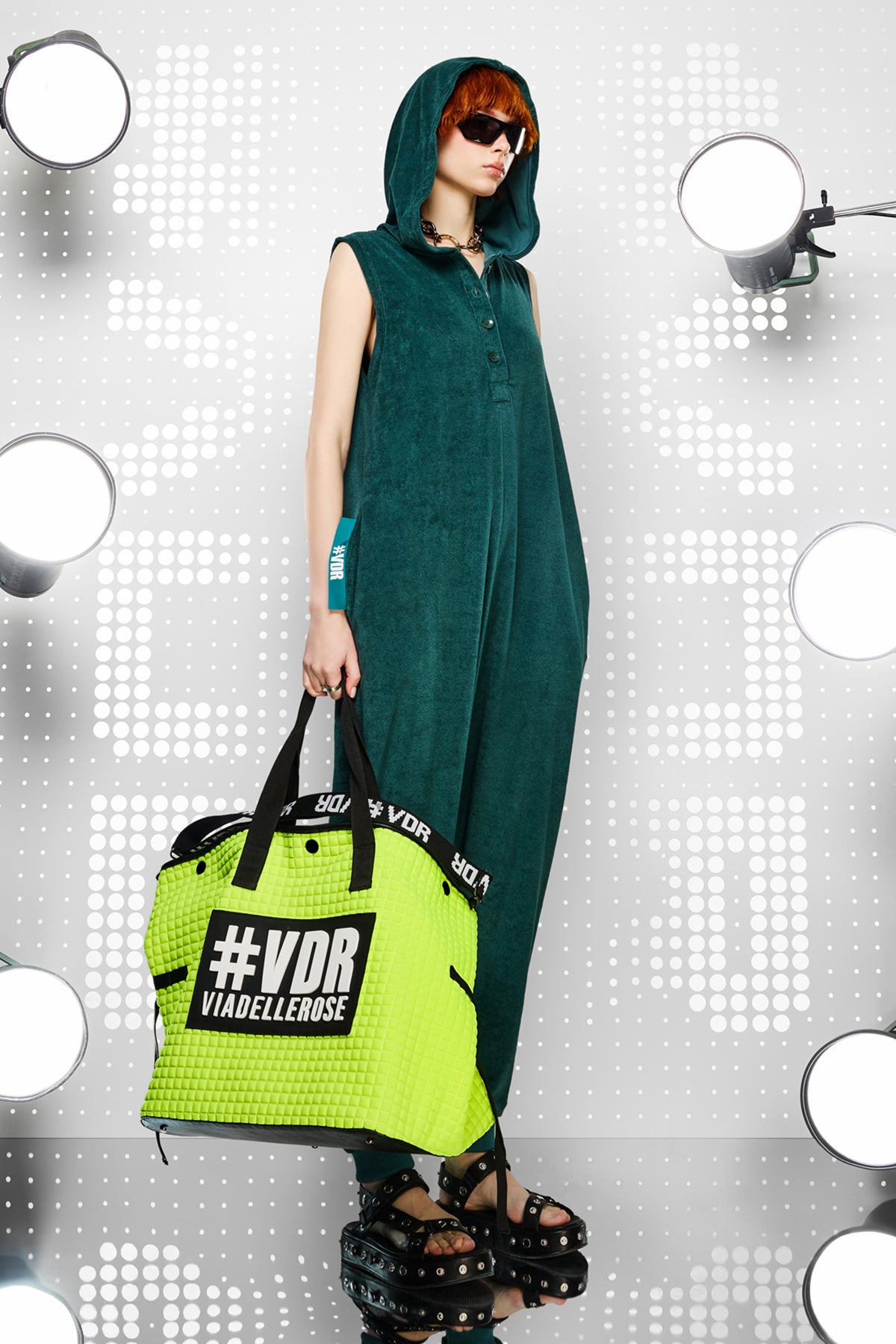 Giallo Neon Bag Monument3