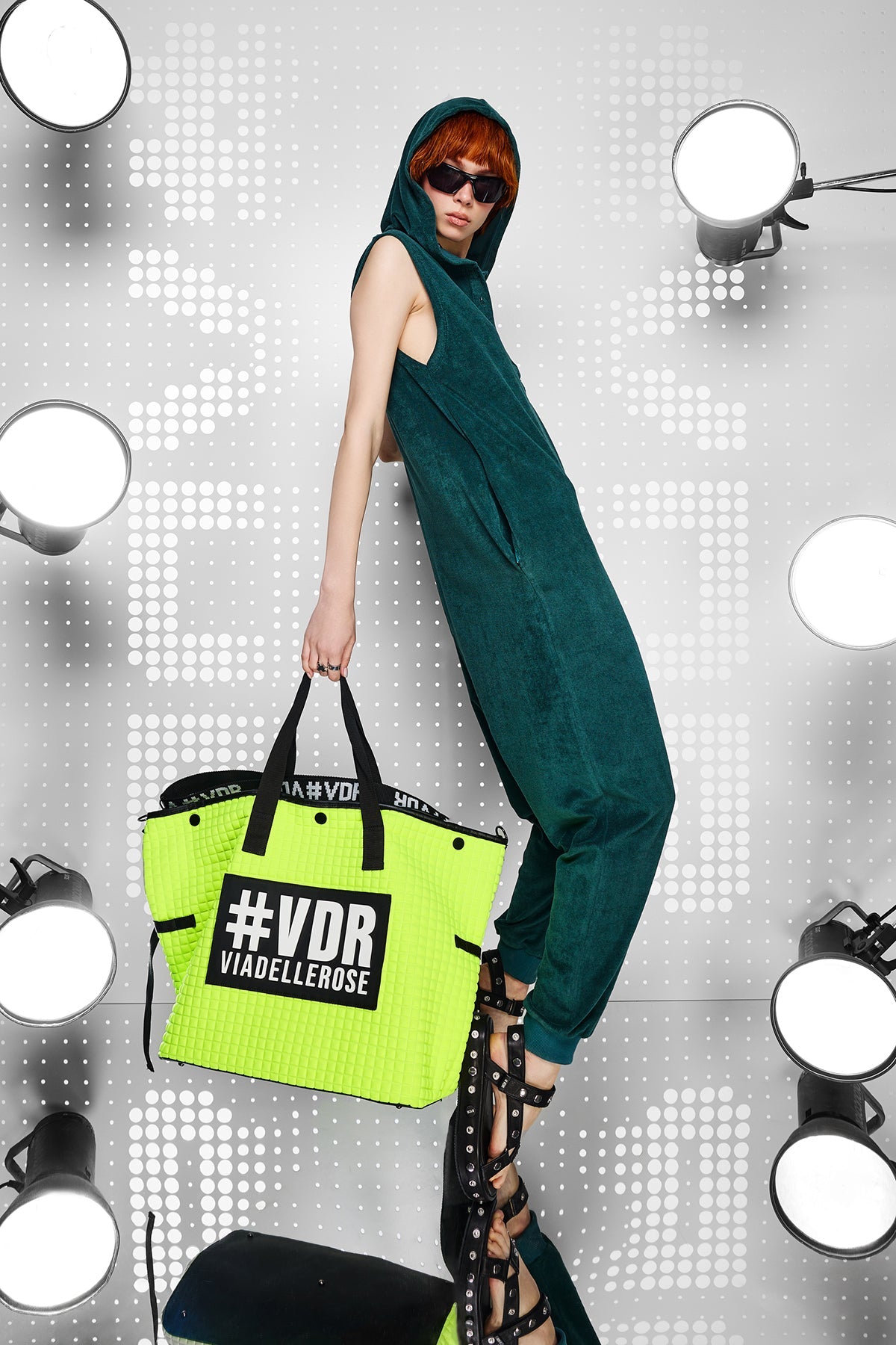 Giallo Neon Bag Monument3