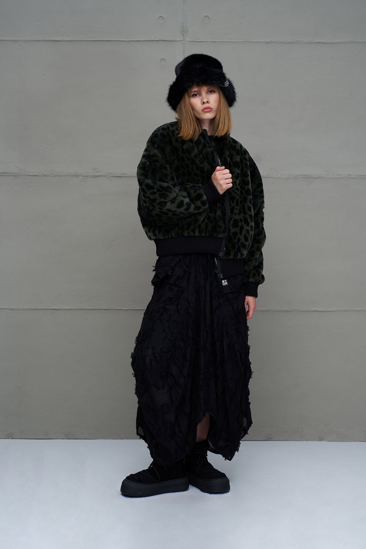 Black Faux Fur Bucket Hat Peter