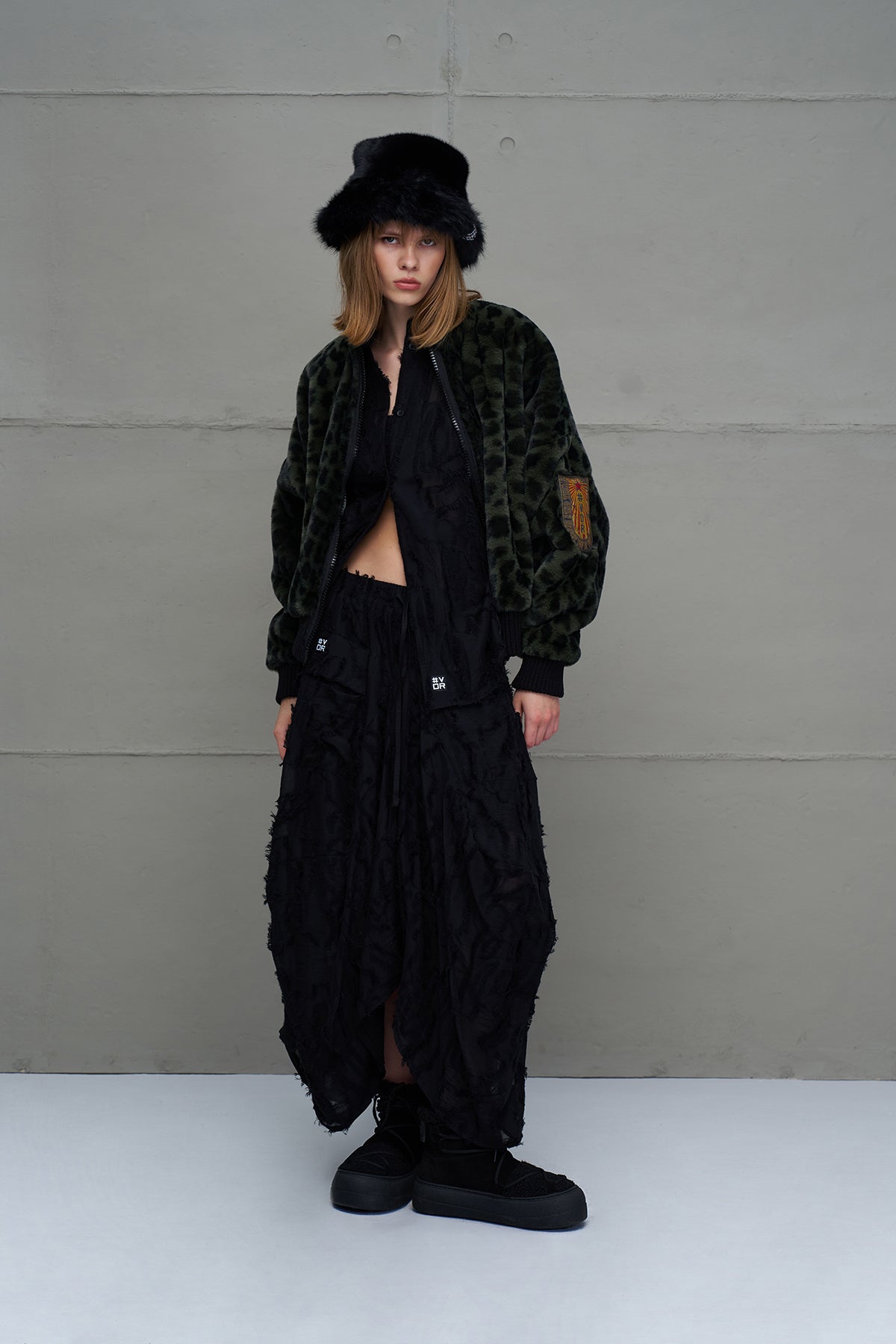 Black Faux Fur Bucket Hat Peter