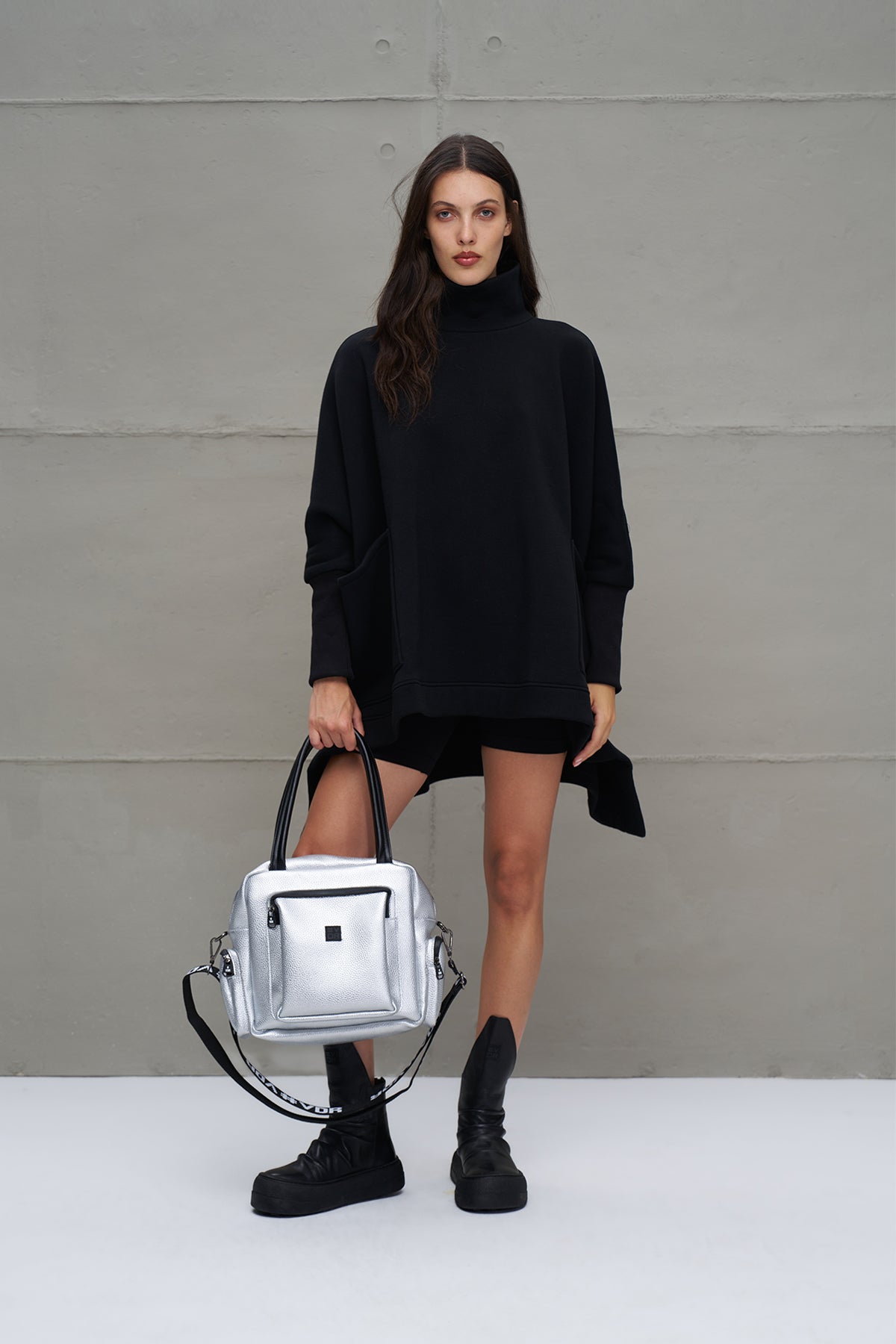 Silver Faux Leather Bag Porto22