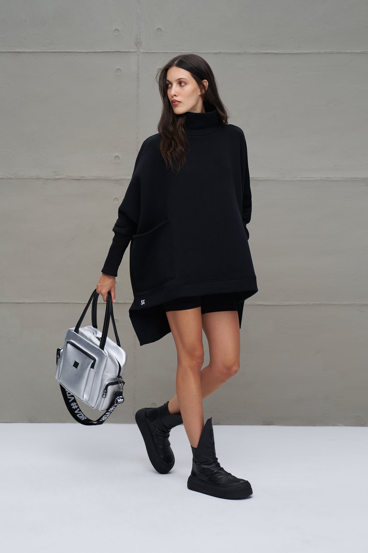 Silver Faux Leather Bag Porto22