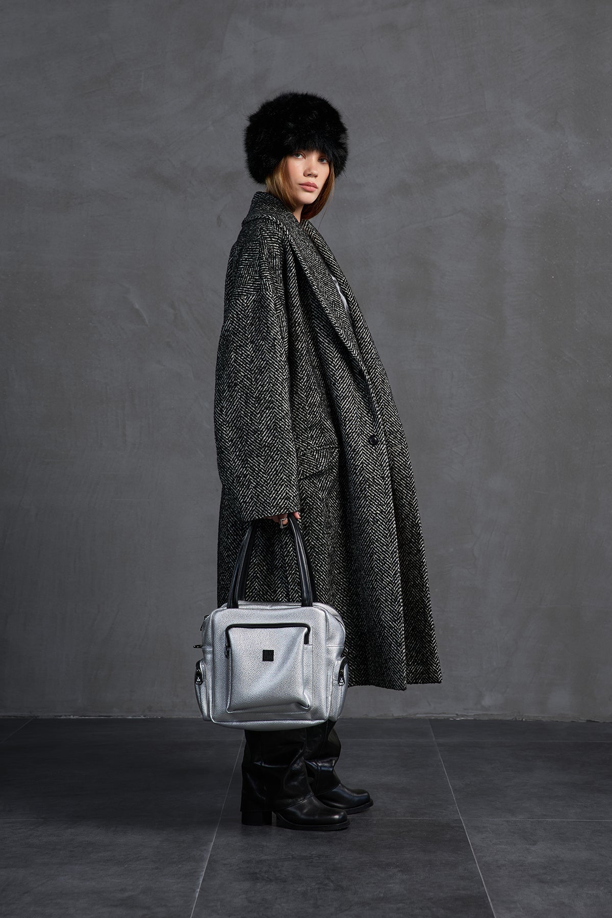 Black Faux Fur Hat Postino