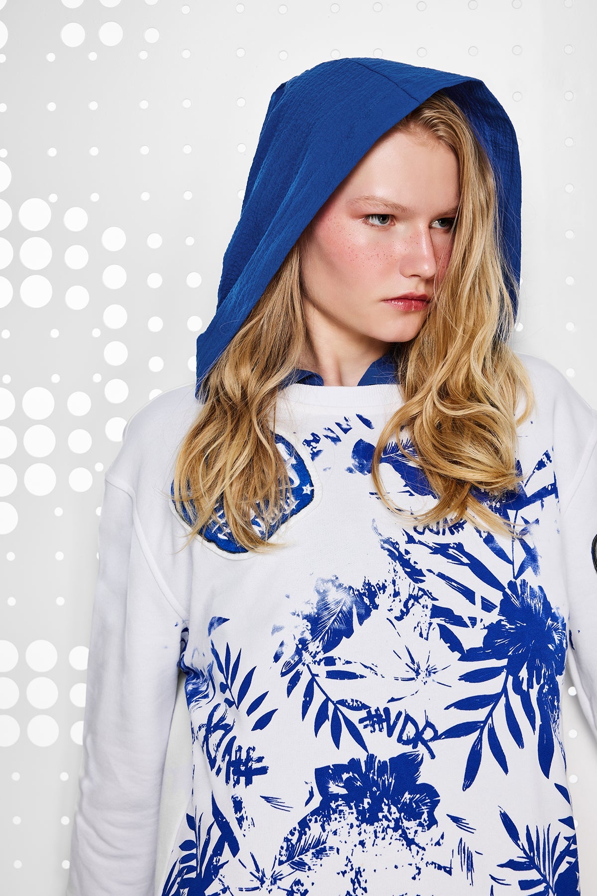 Off White Blu Sw-shirt 15209