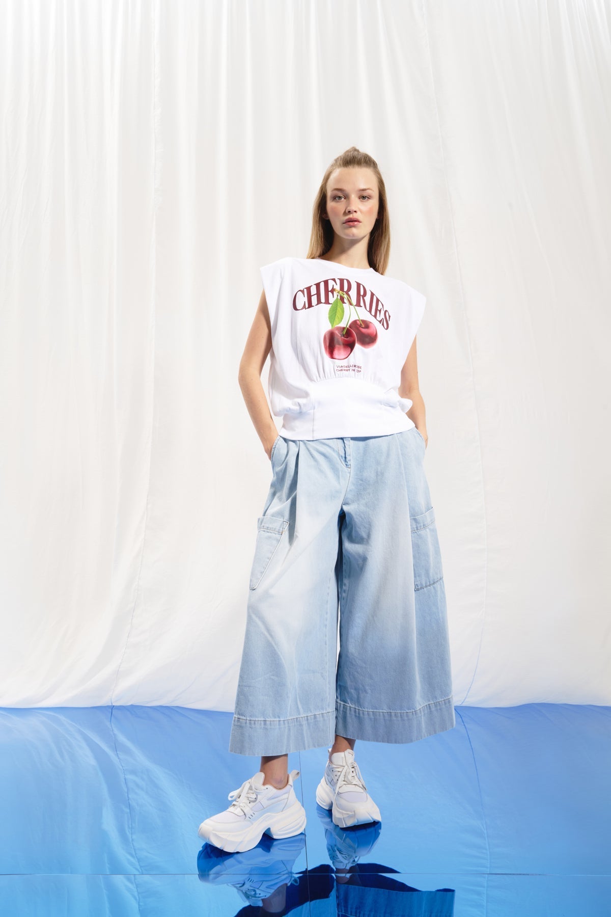White T-shirt 17235