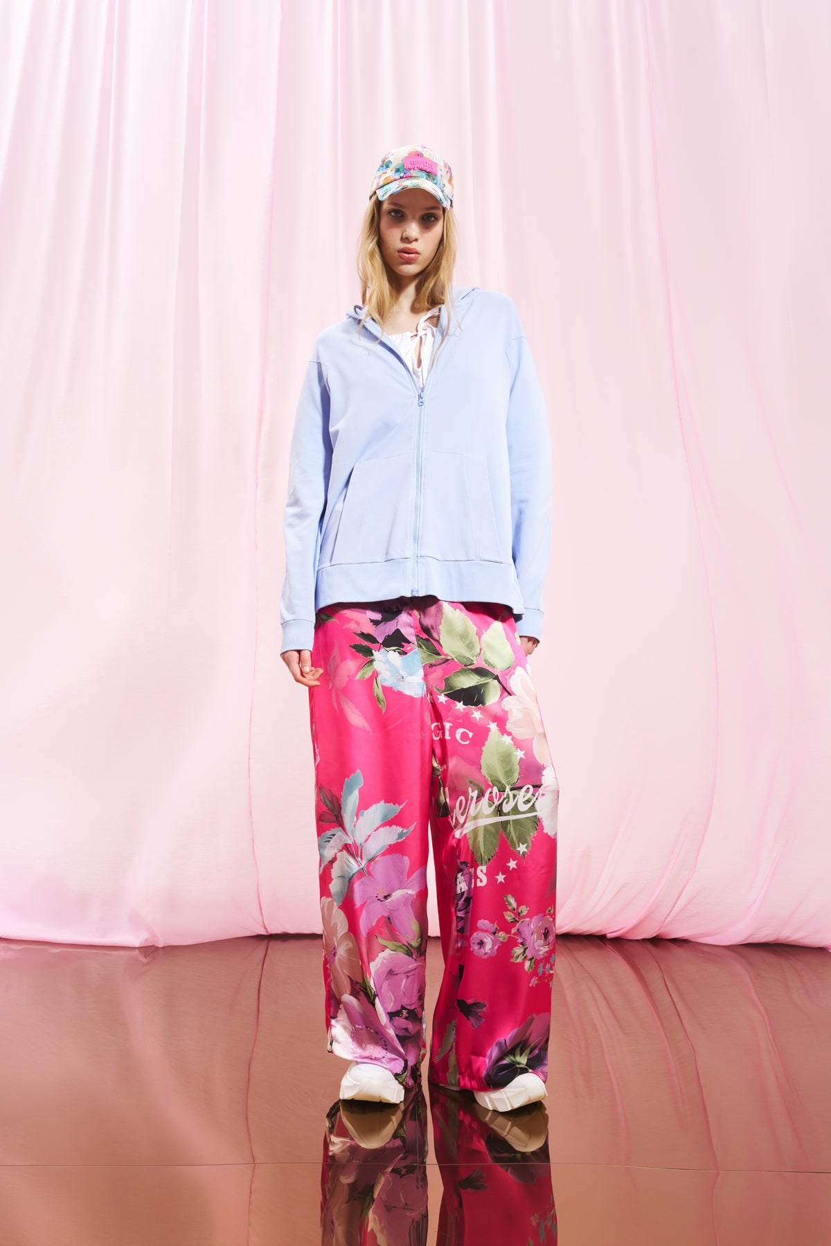 Lilac Hooded Zip-up Sweatshirt 17240