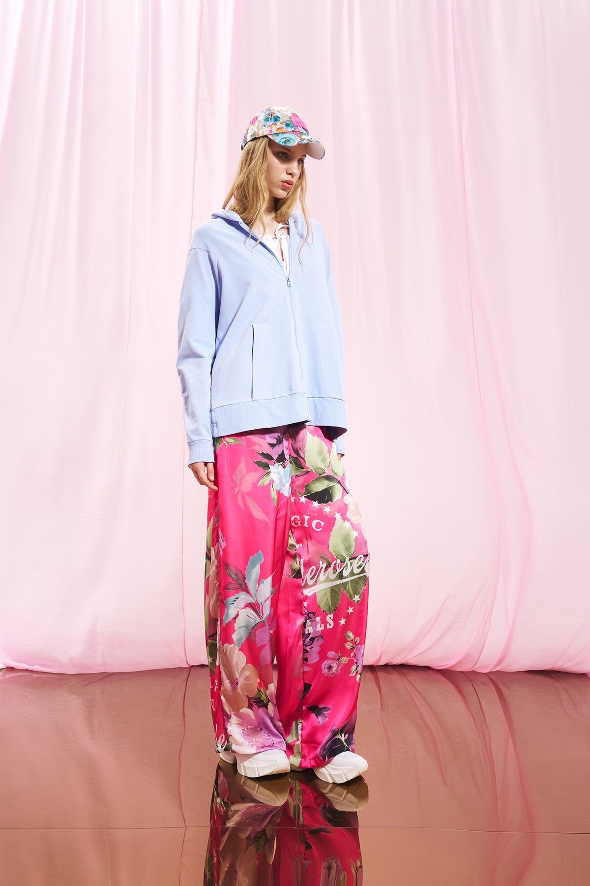 Lilac Hooded Zip-up Sweatshirt 17240