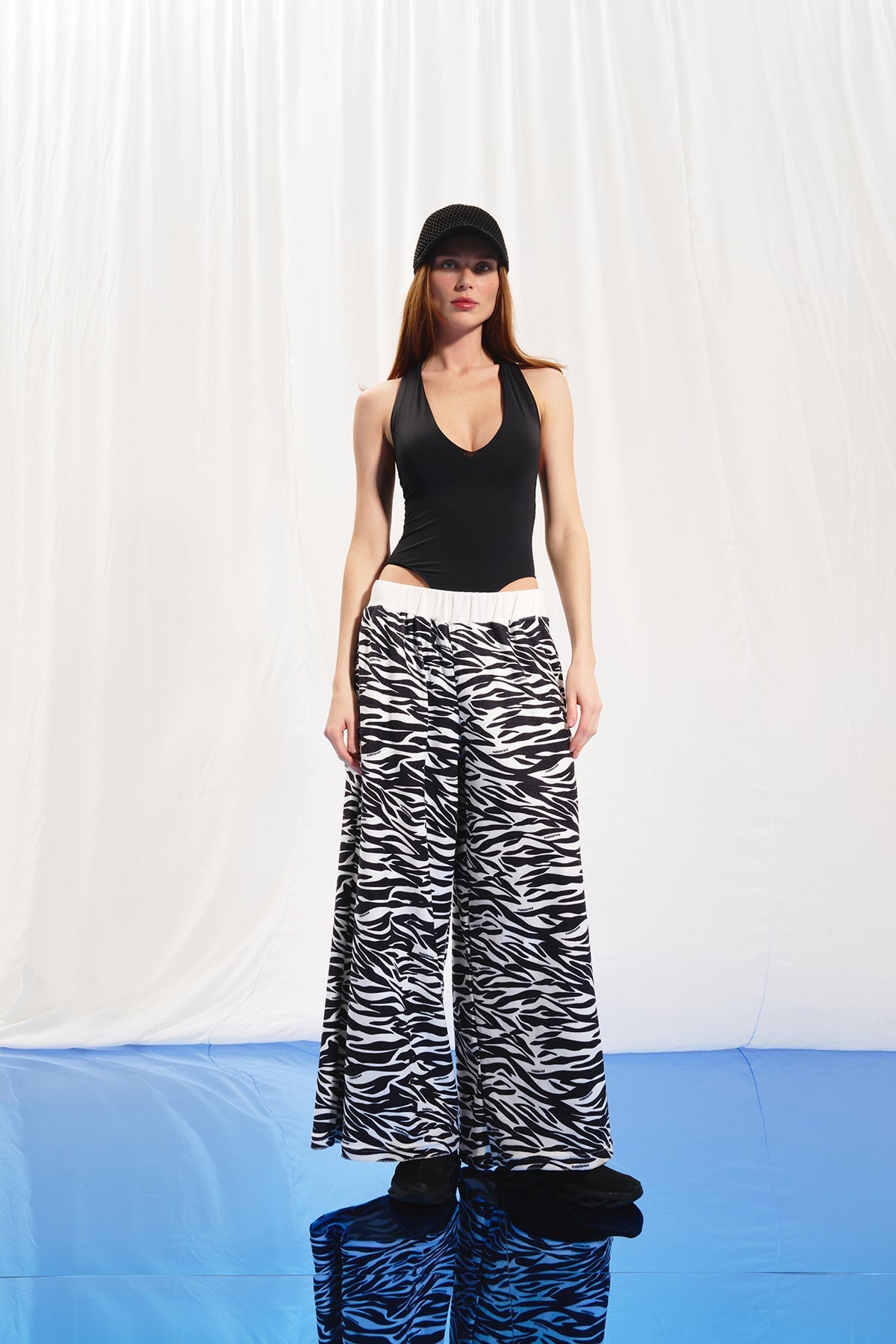 Black V-neck Bodysuit 17363