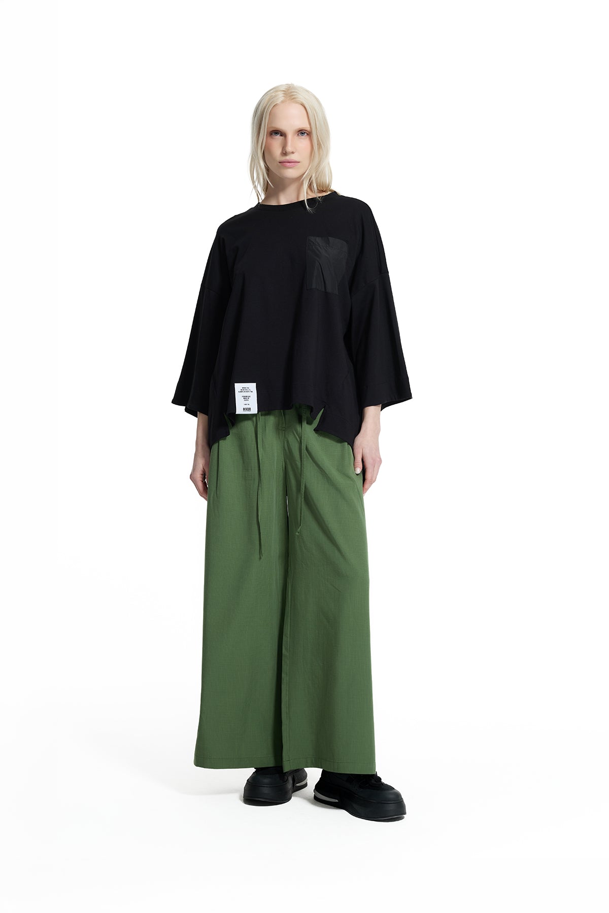 Black Minimal Pocket Detail Oversized Silhouette T-shirt 19103