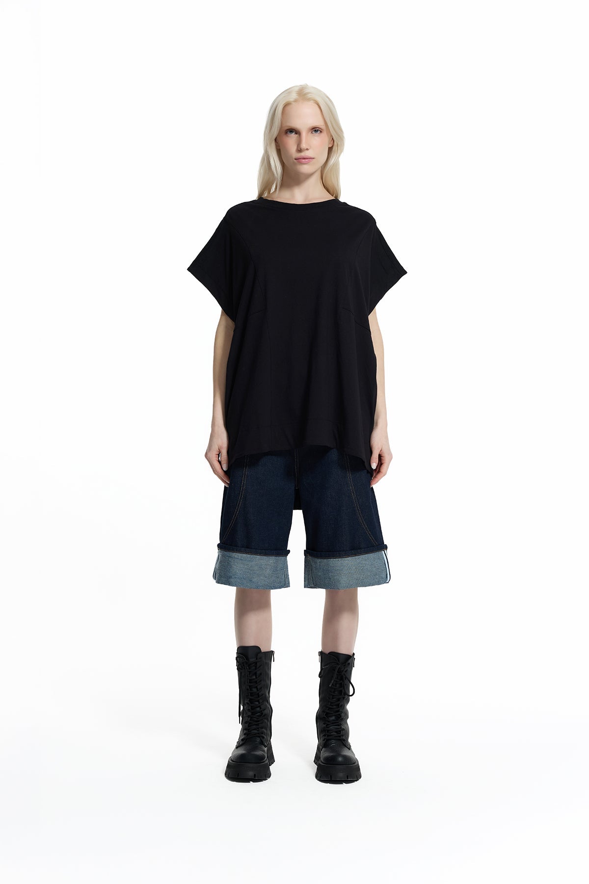 Black T-shirt 19224
