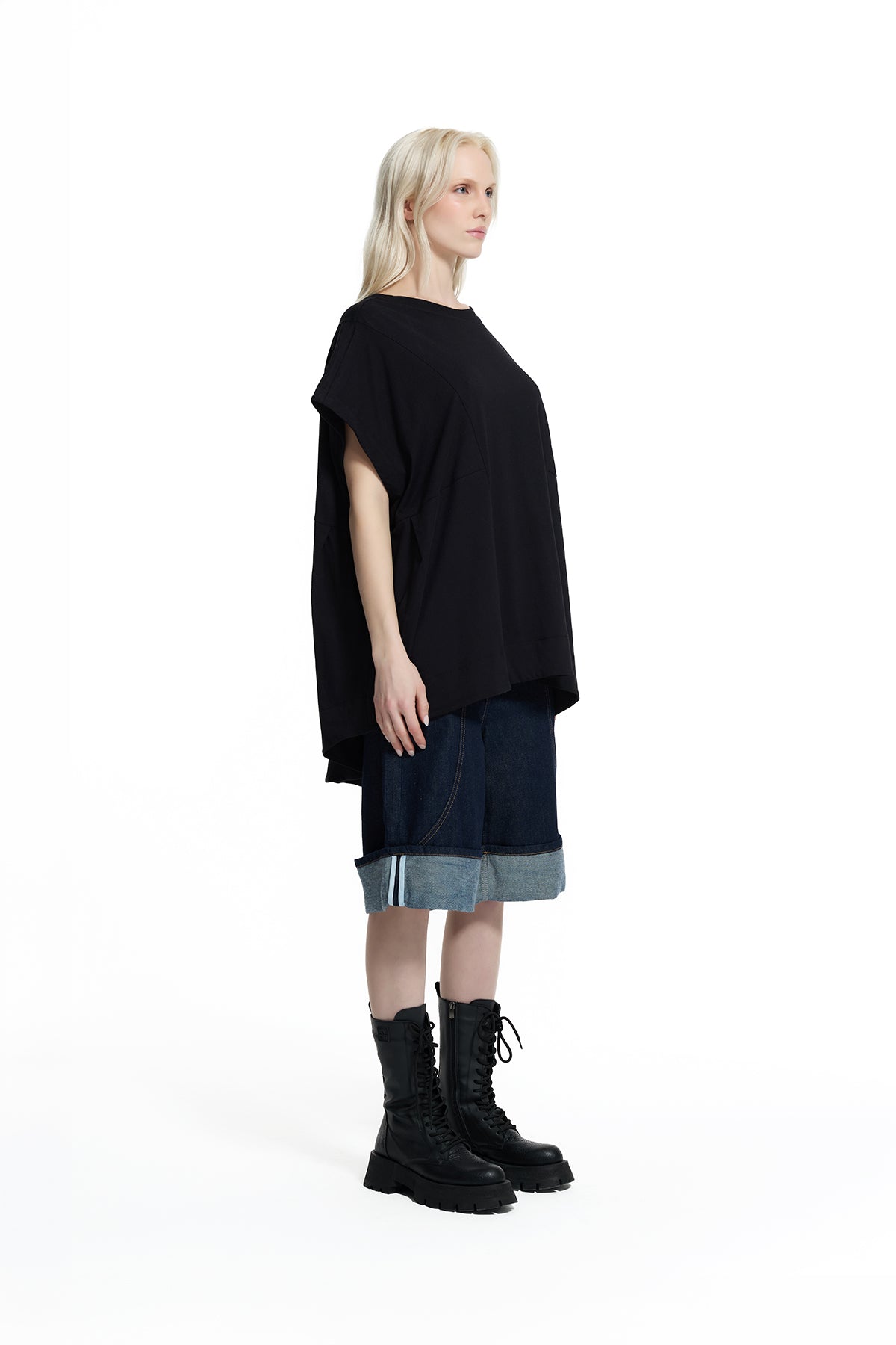 Black T-shirt 19224
