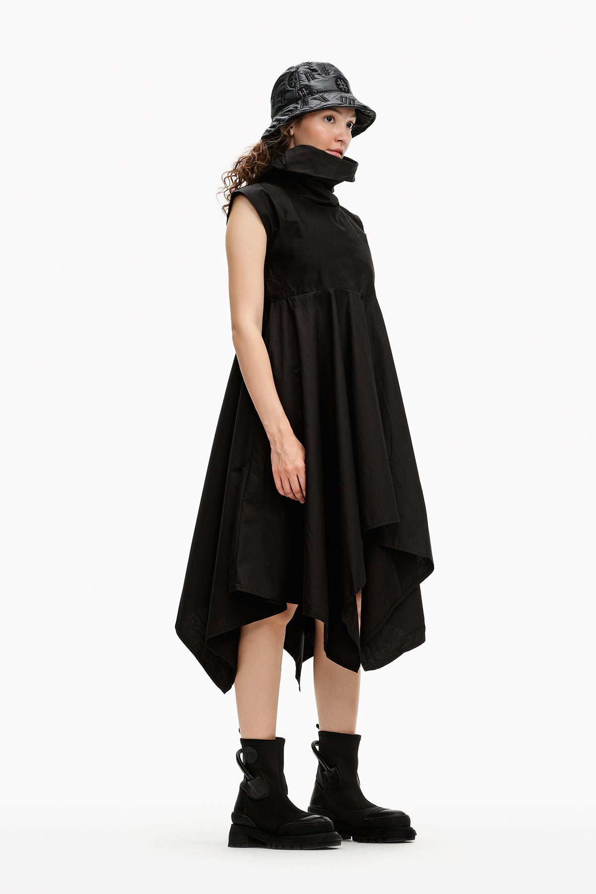 Nero Dress 10079