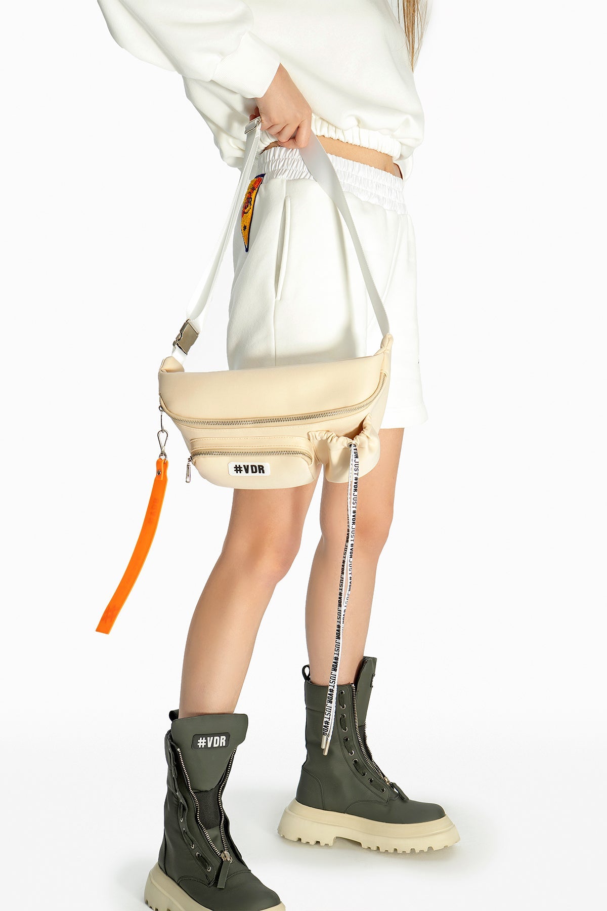 Off White Shorts 10113