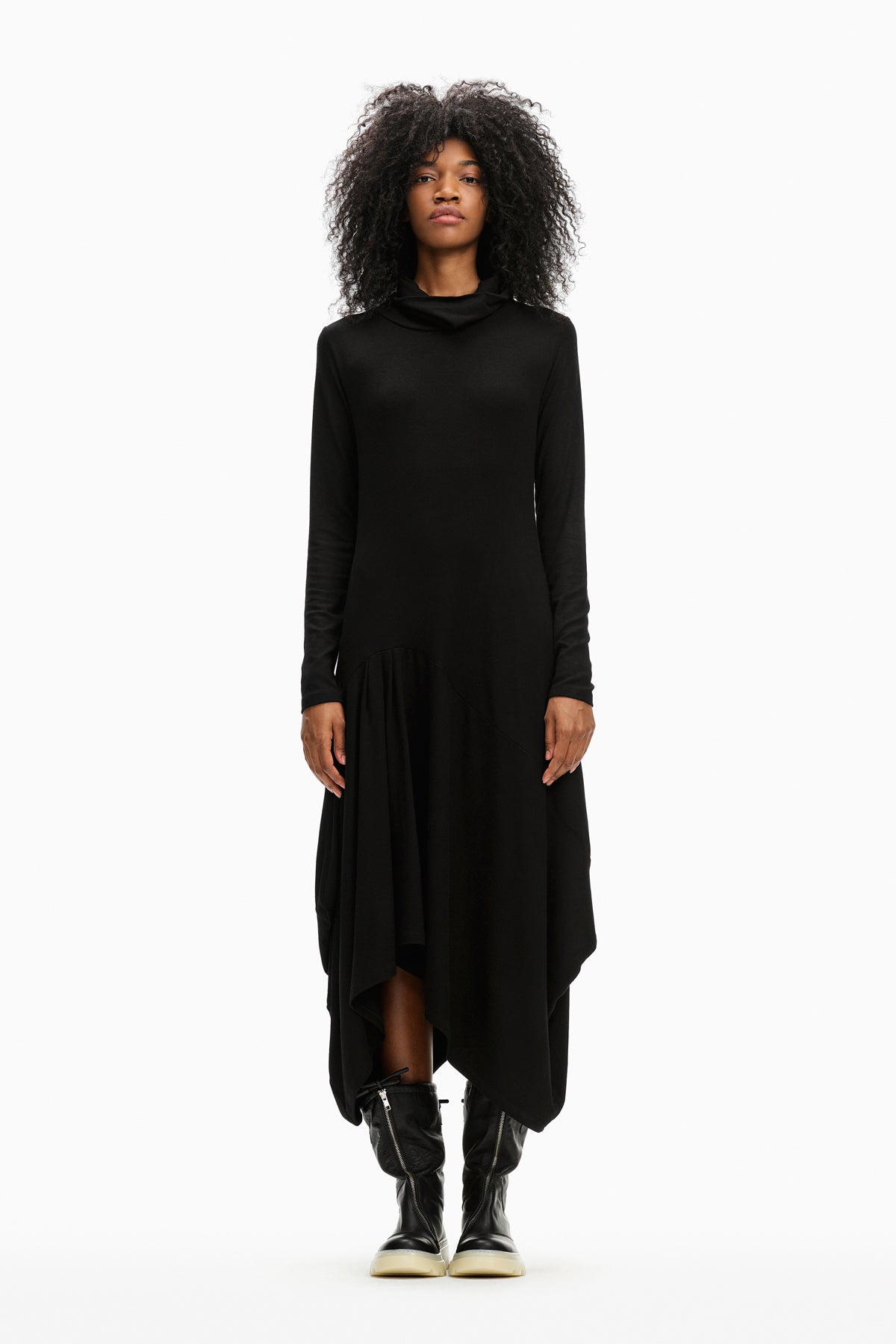 Nero Dress 10379