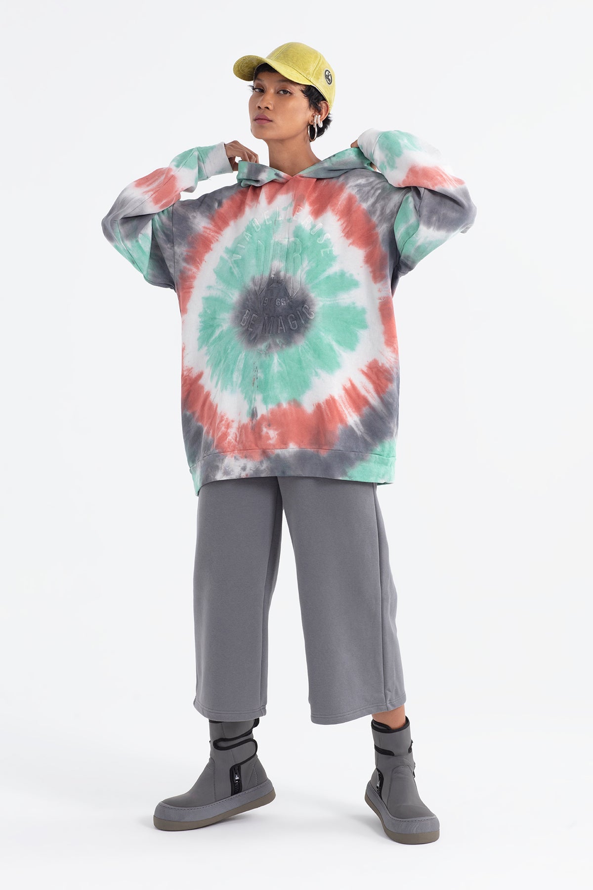 Multi Batik Sw-shirt 12051