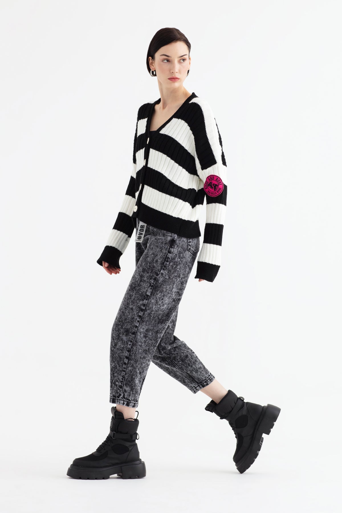 Nero Off White Cardigan 12104