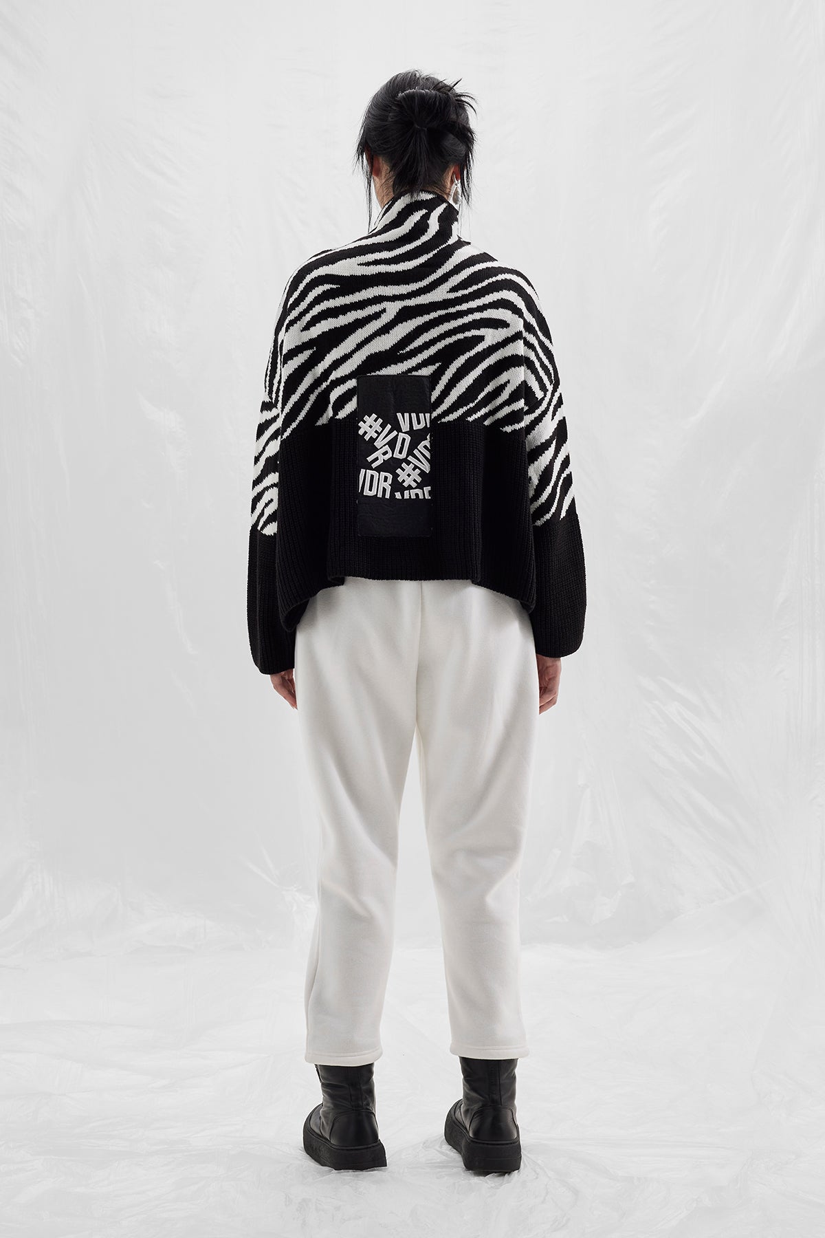 Nero Off White Pullover 14018