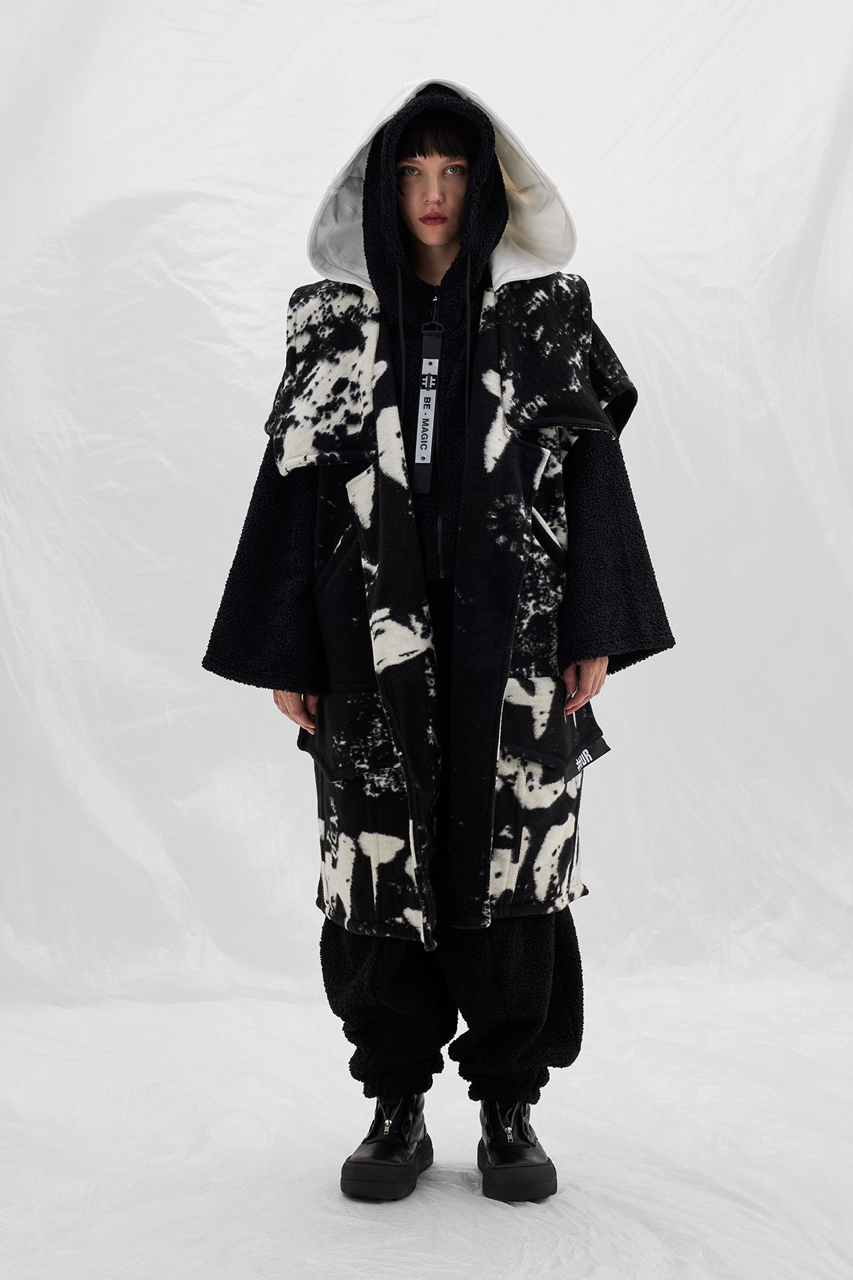 Nero Off White Coat 14366