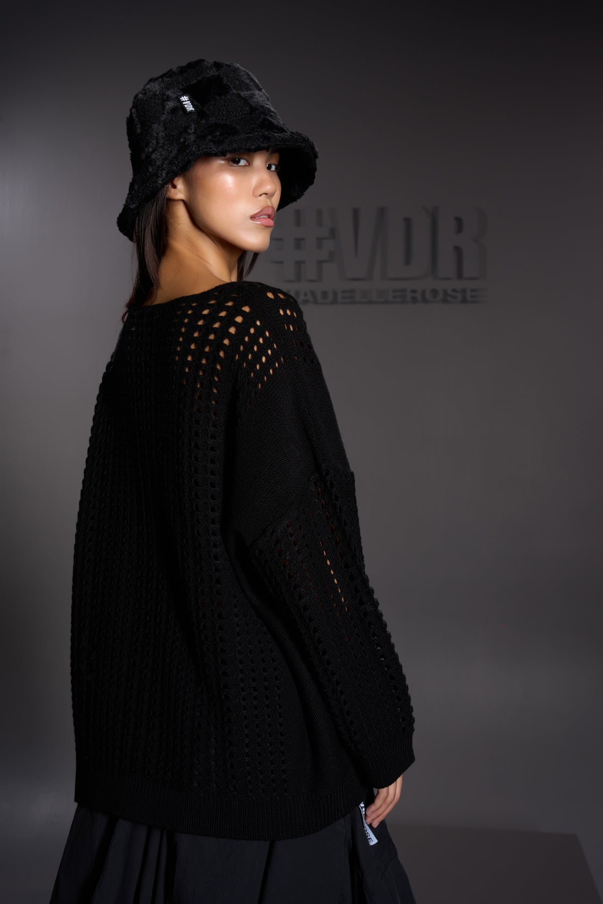 Nero Pullover 16012