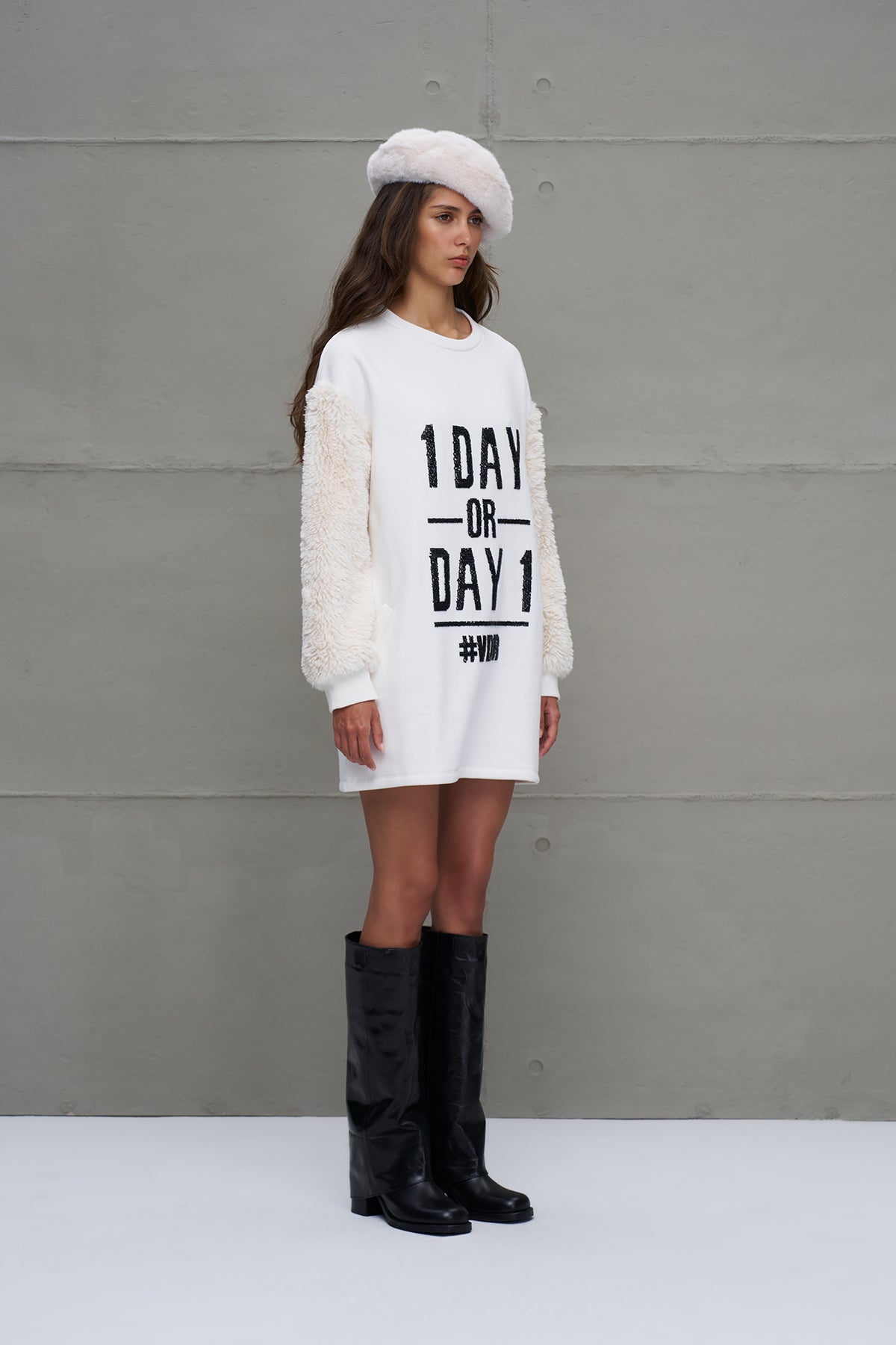 Off White Slogan Long Sleeve Dress 18011