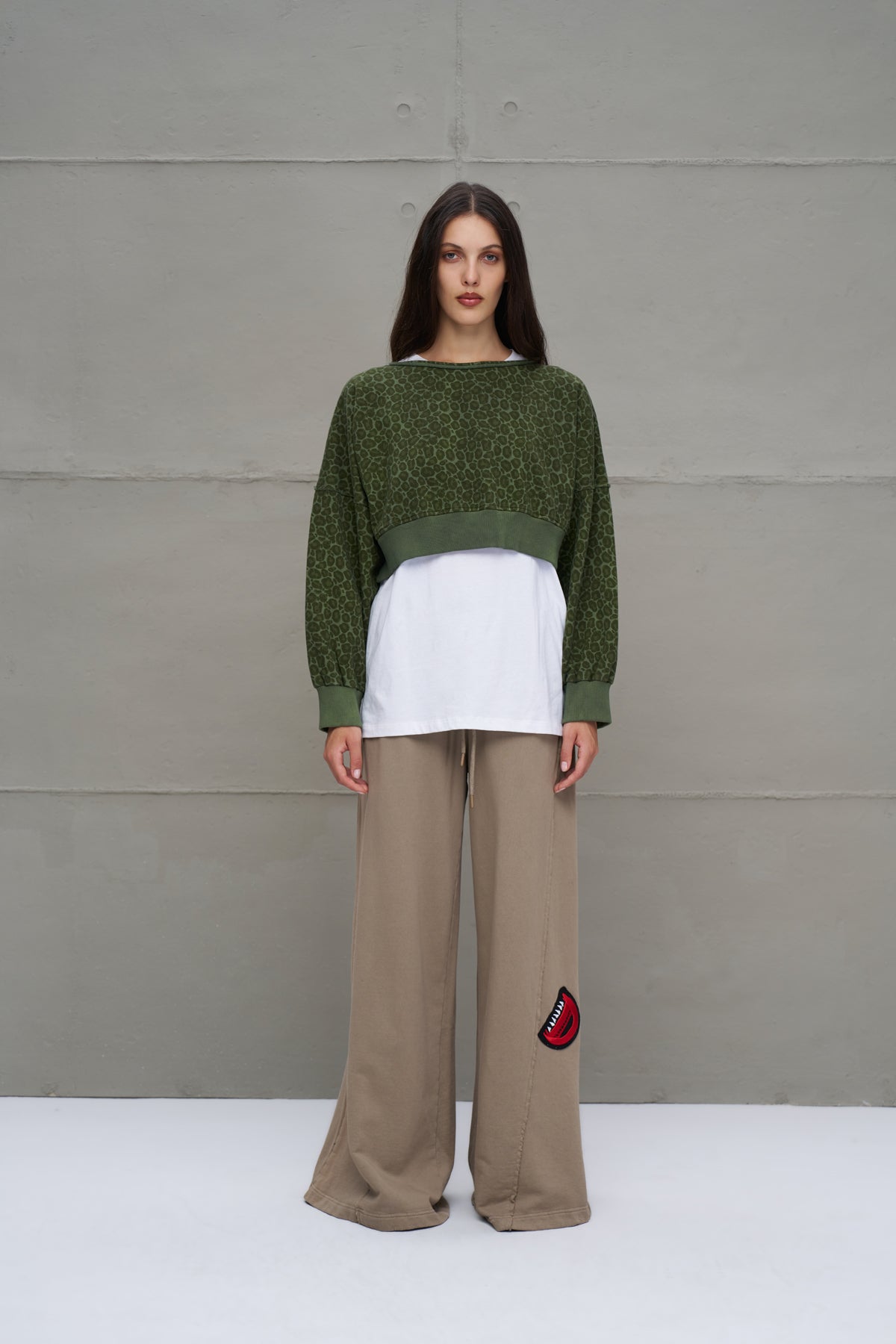 Green Sweatshirt 18013