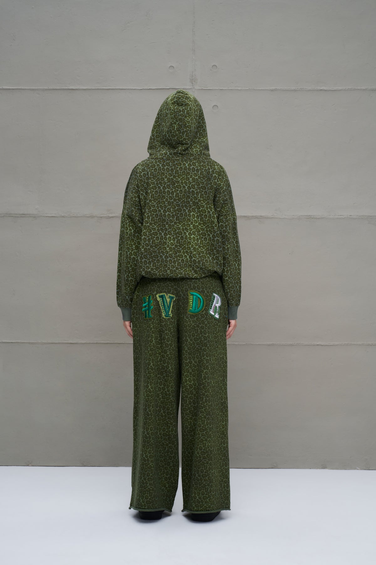 Green Sweatshirt 18016