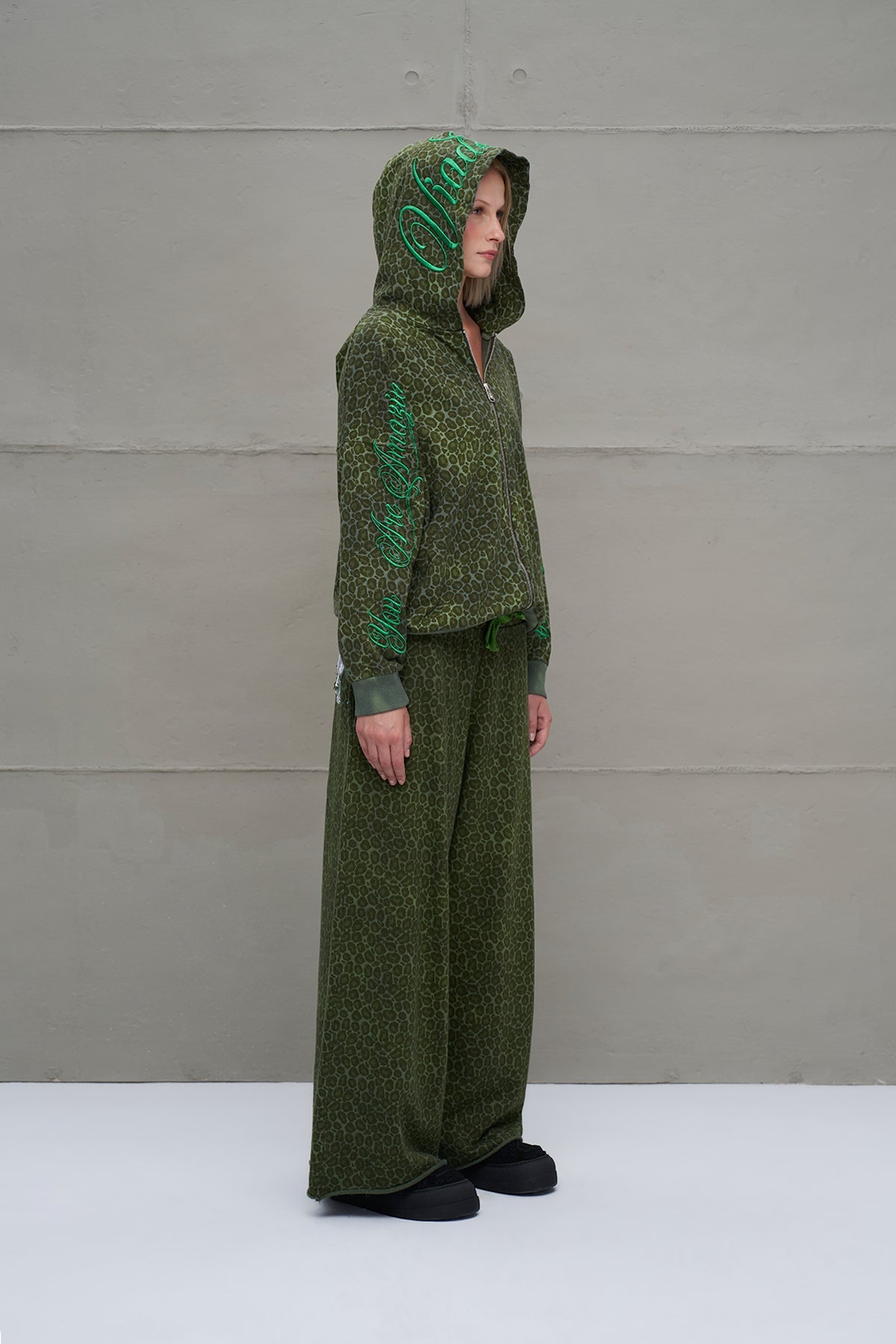 Green Slogan Oversized Sweatshirt 18016