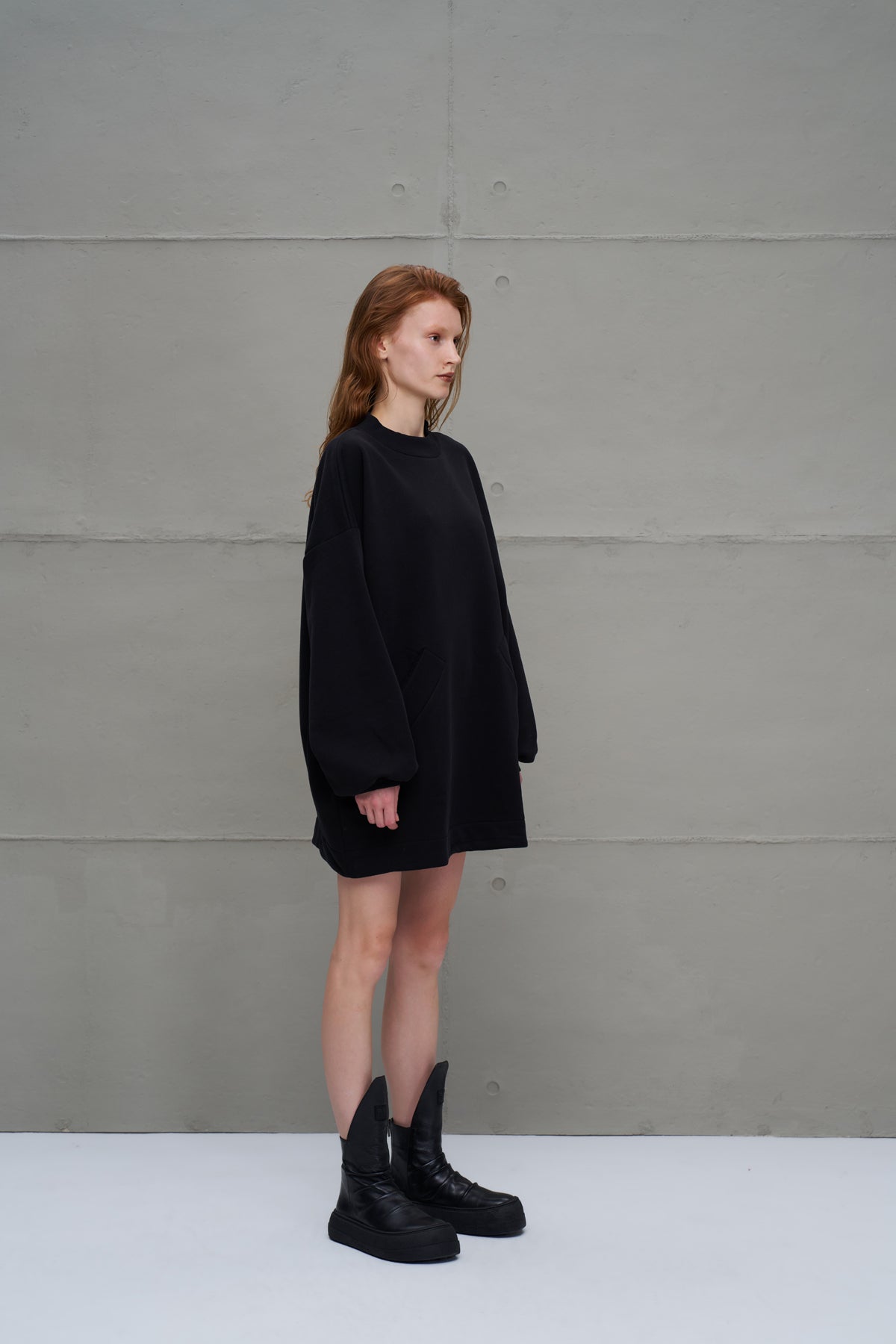 Black Sweatshirt 18022