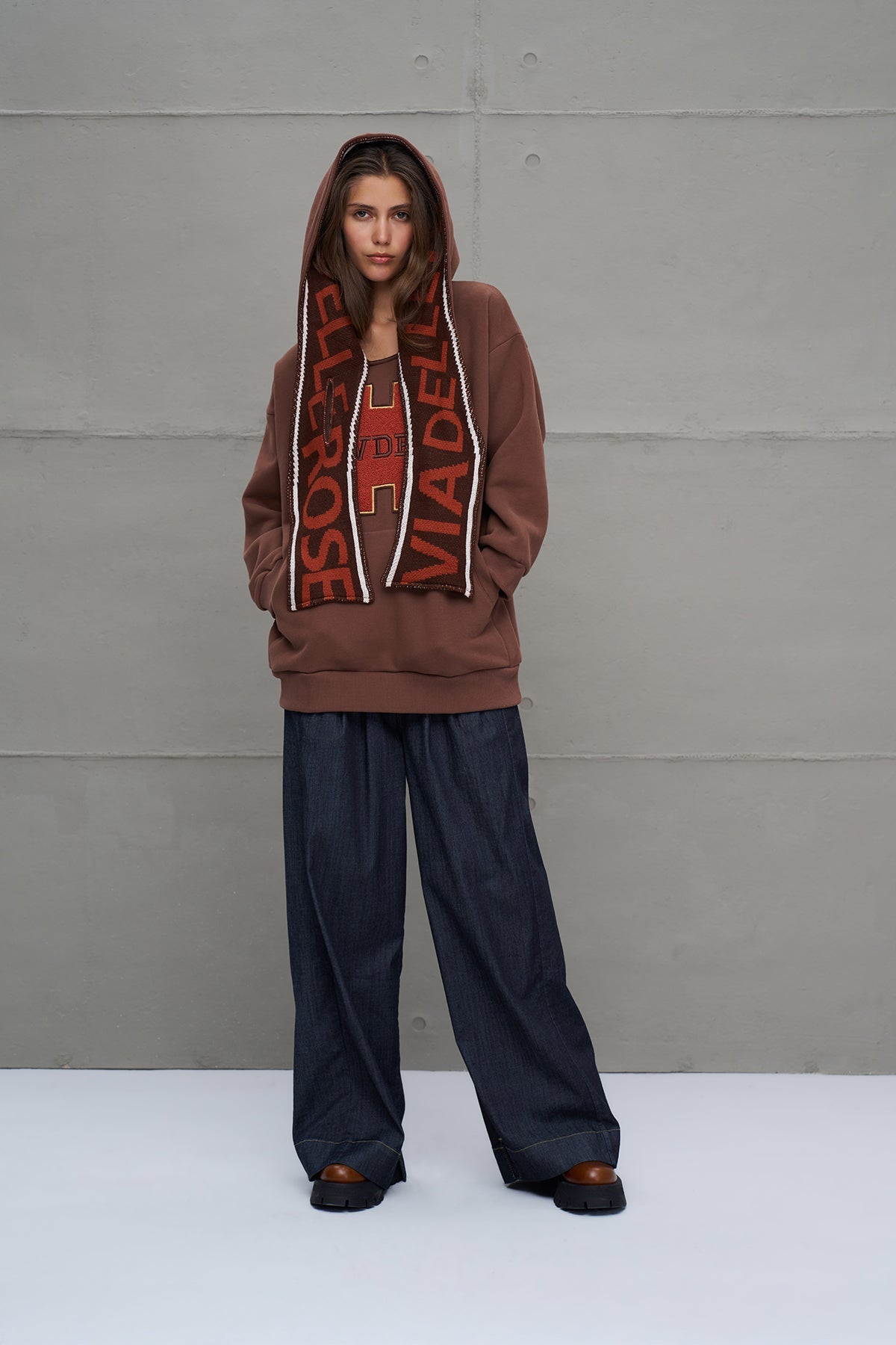 Brown Hoodie Sweatshirt 18023