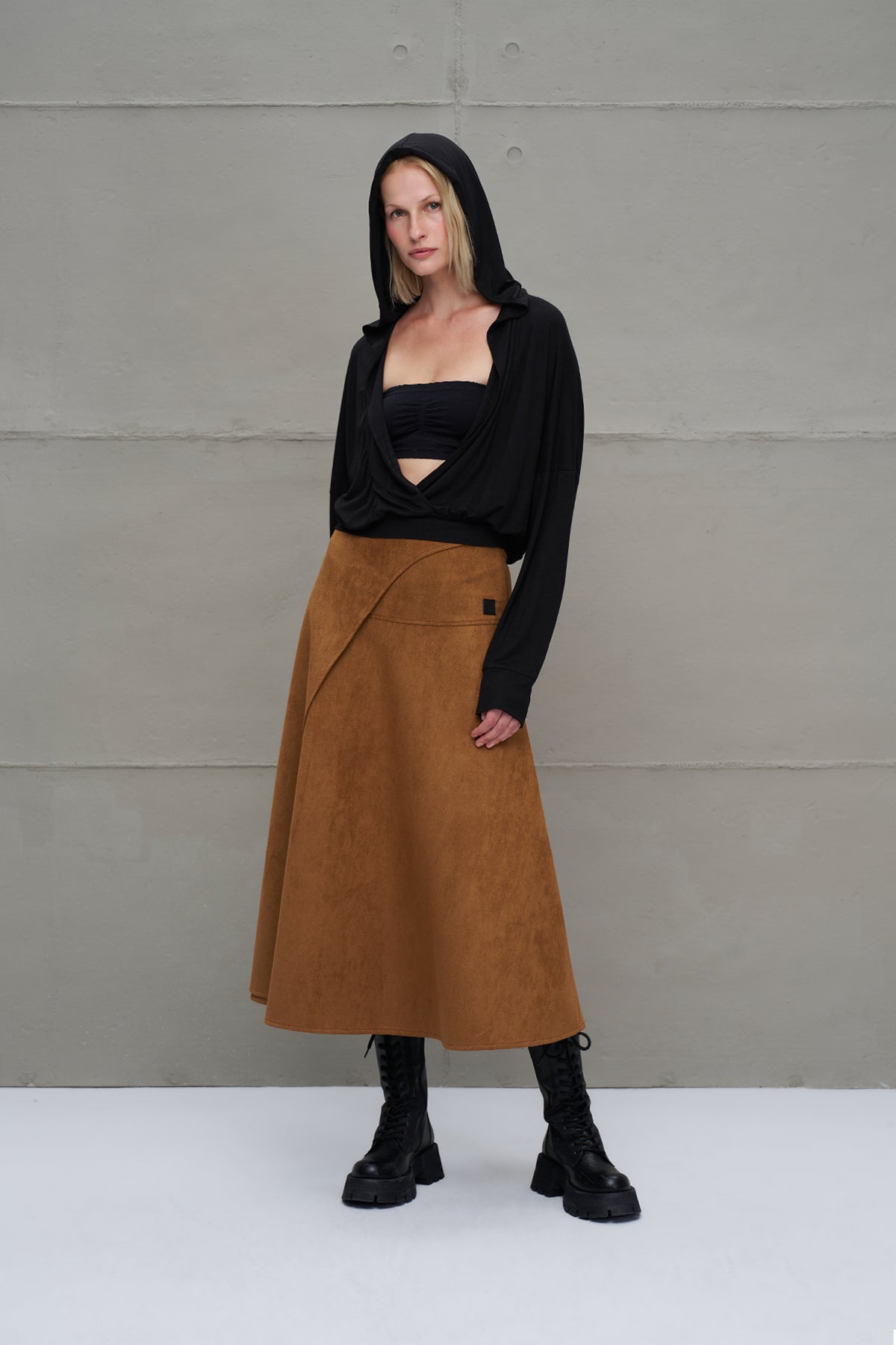 Black Cropped Hooded Blouse 18031