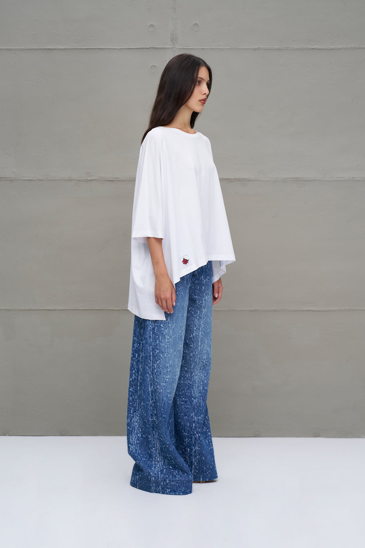 White Printed Asymmetric Oversized T-shirt 18037