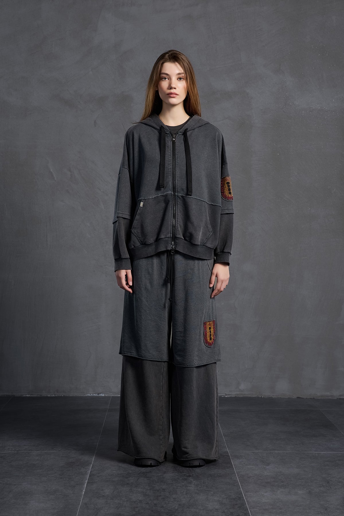 Black Zip-up Oversized Sweatshirt 18038