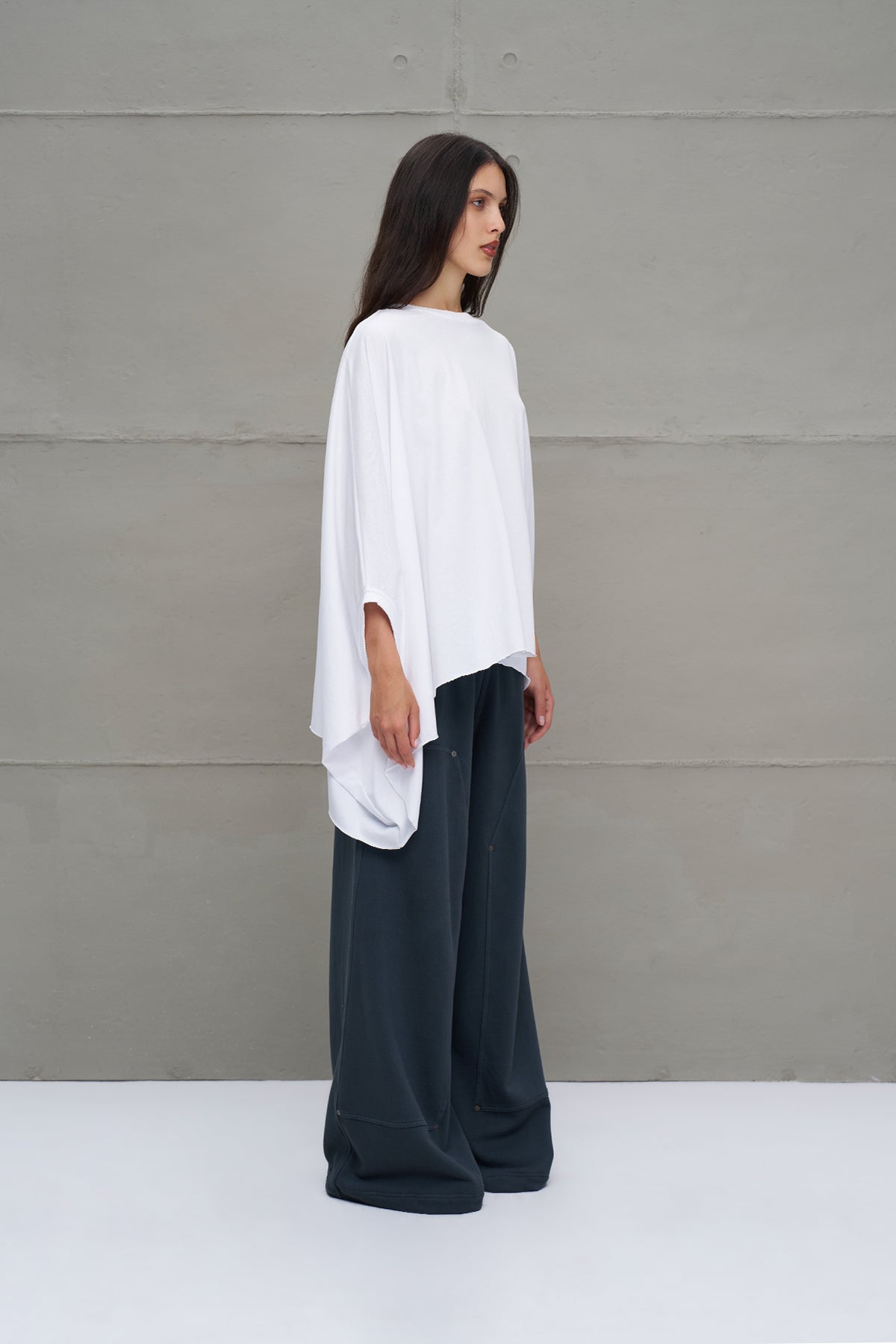 White Asymmetric Oversized T-shirt 18043