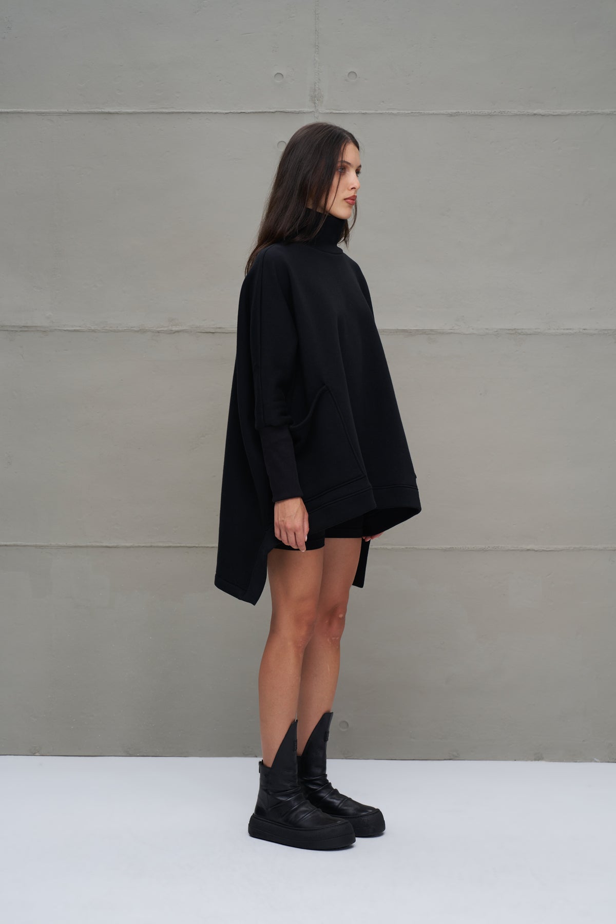 Black Sweatshirt 18045