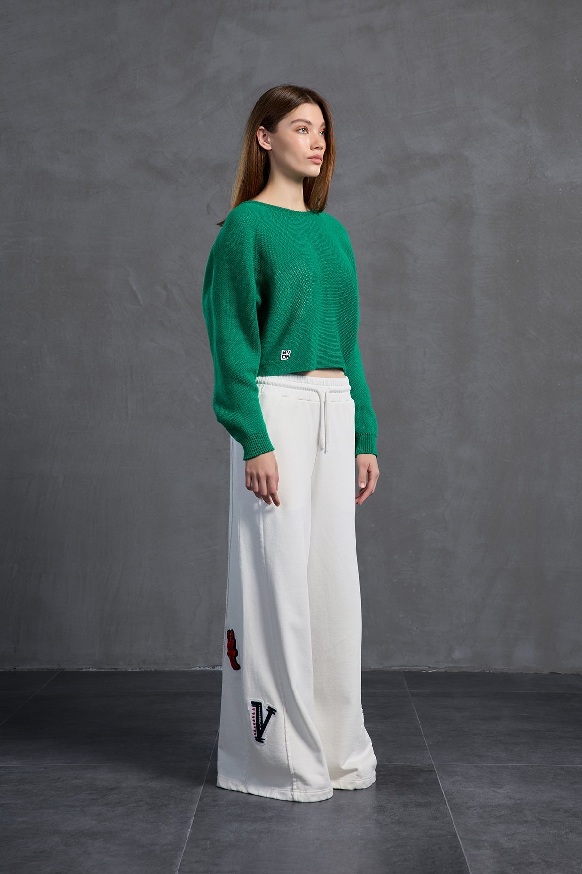 Green Boat Neck Text Print Knit Sweater 18053