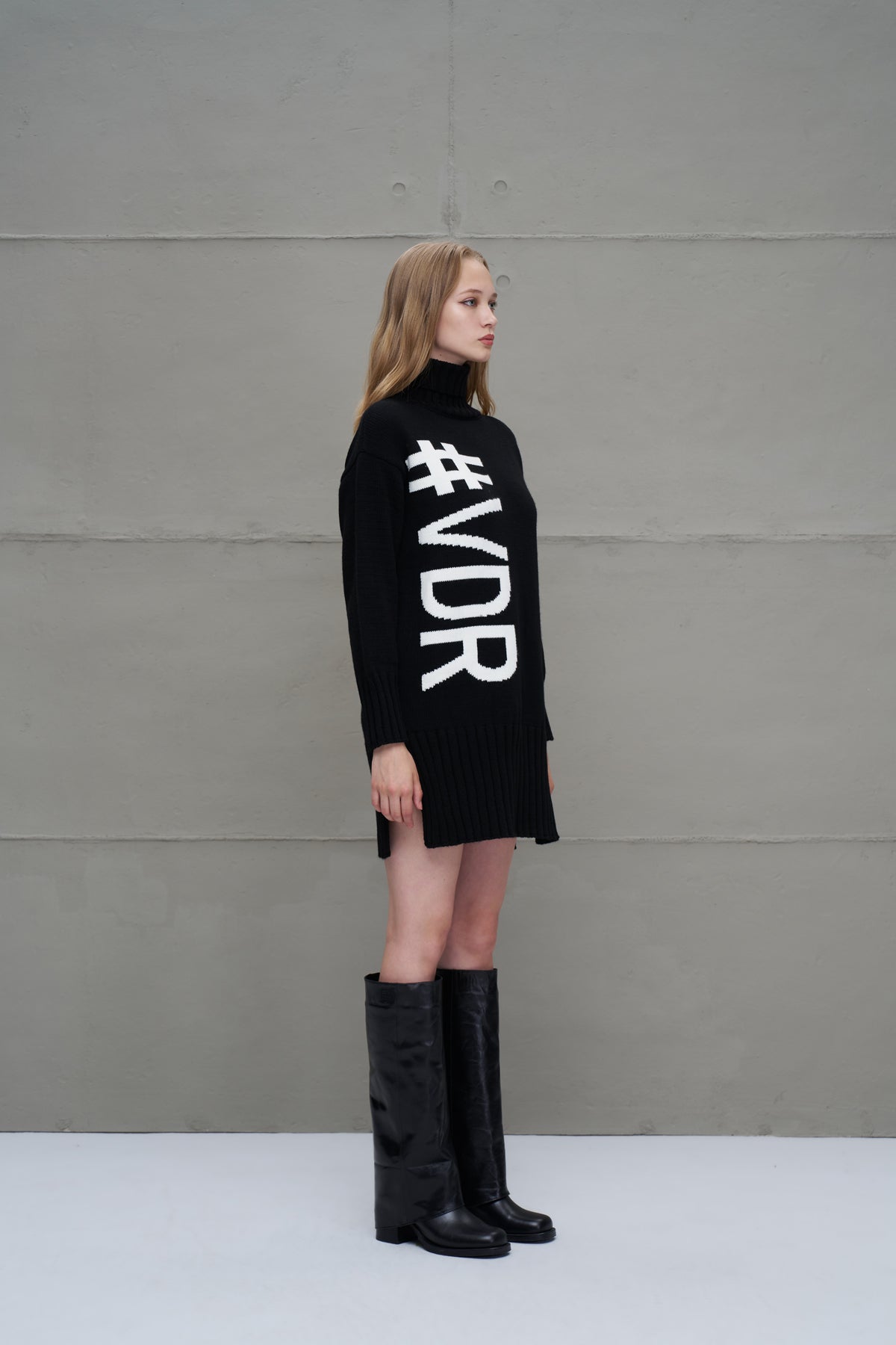 Black Off White Knit Dress 18065