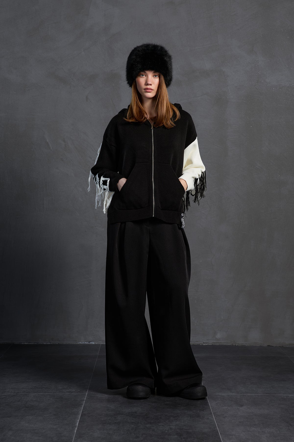 Black Off White Hooded Zip-up Oversized Knit Sweater 18070