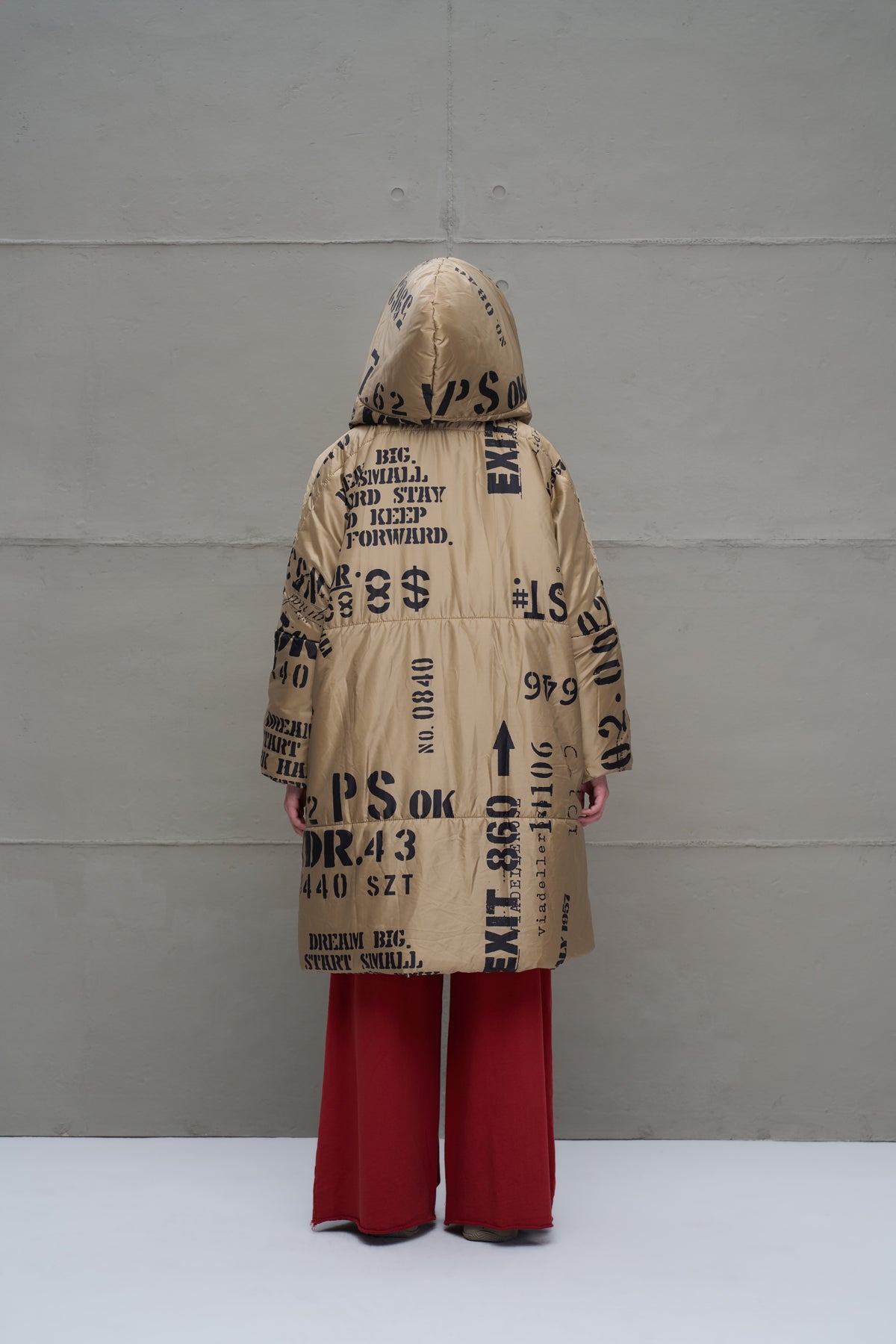 Beige Coat 18137