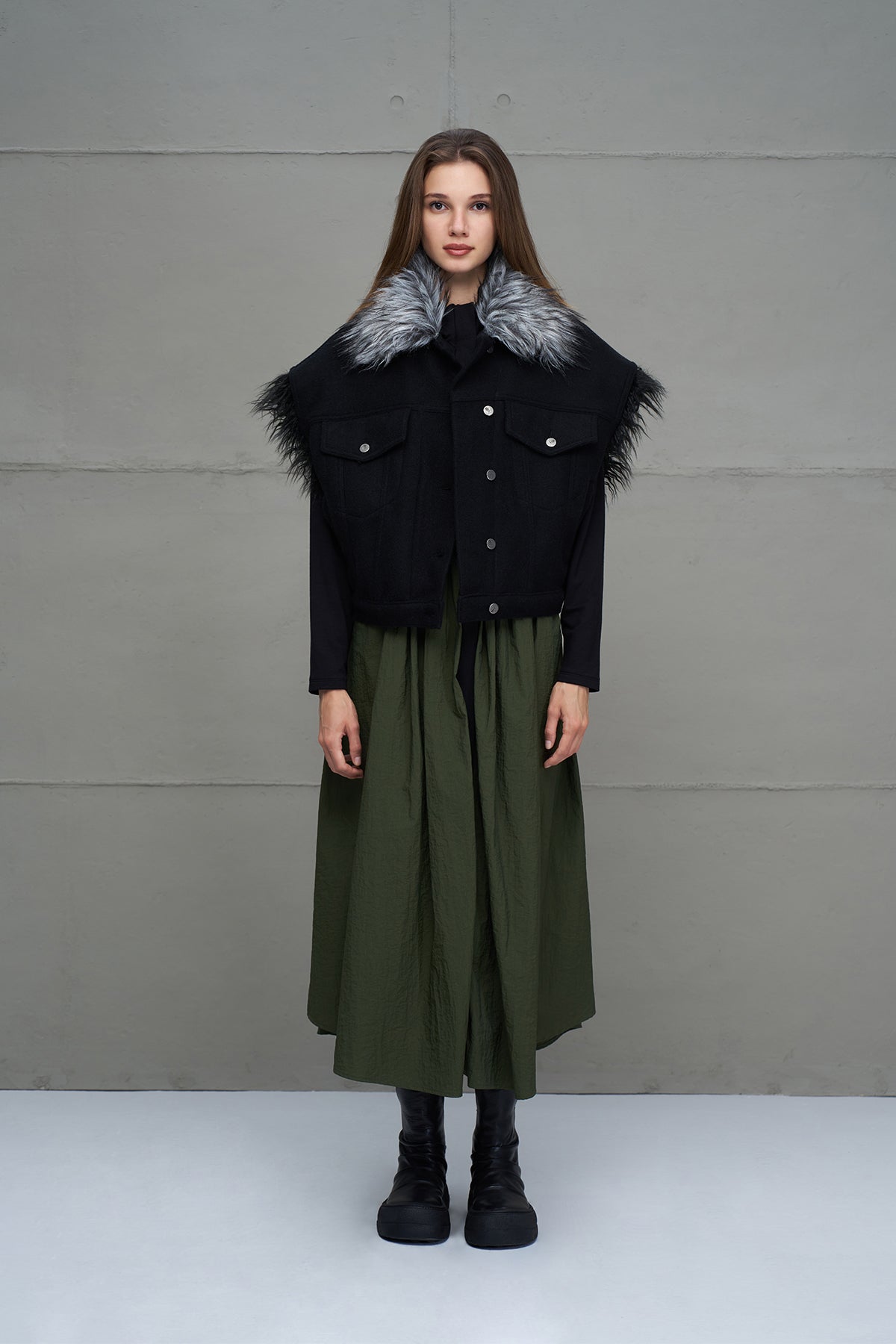 Black Faux Fur Oversized Vest 18145