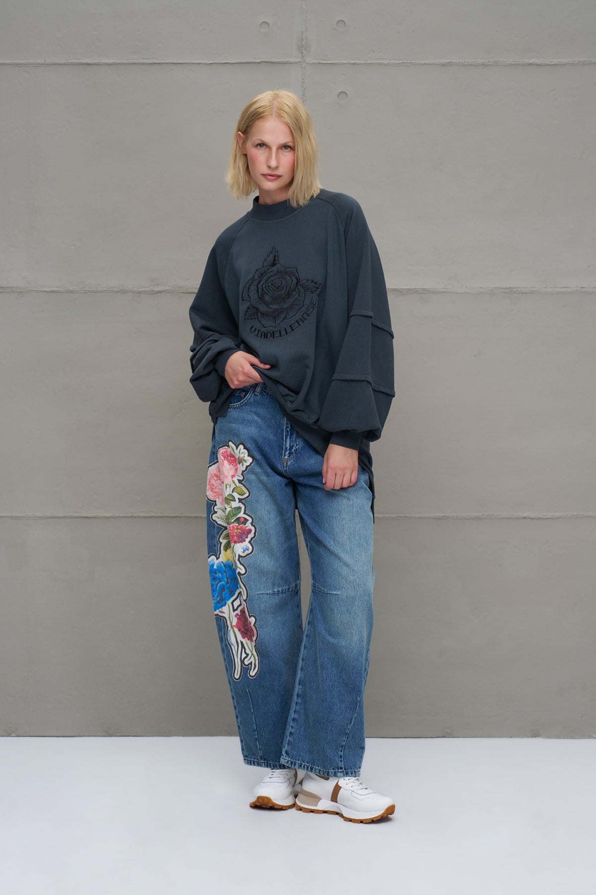 Anthracite Floral Oversized Sweatshirt 18156
