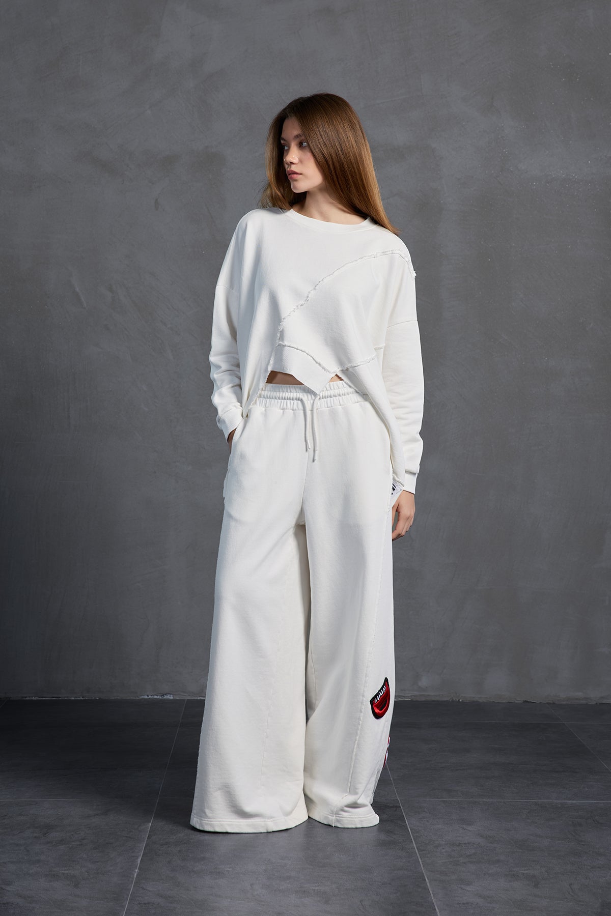 Off White Oversized Trousers 18158