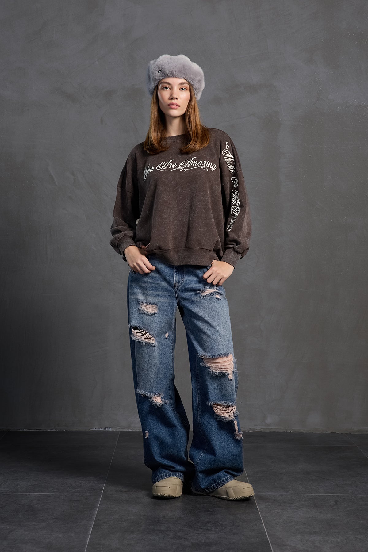Brown Slogan-print Oversized Sweatshirt 18178