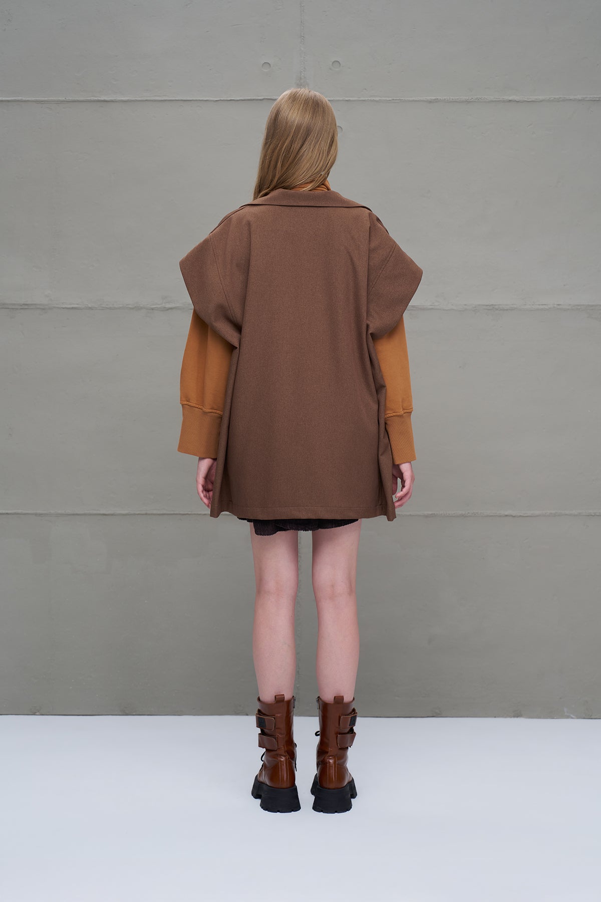 Brown Wide-shoulder Jacket 18203