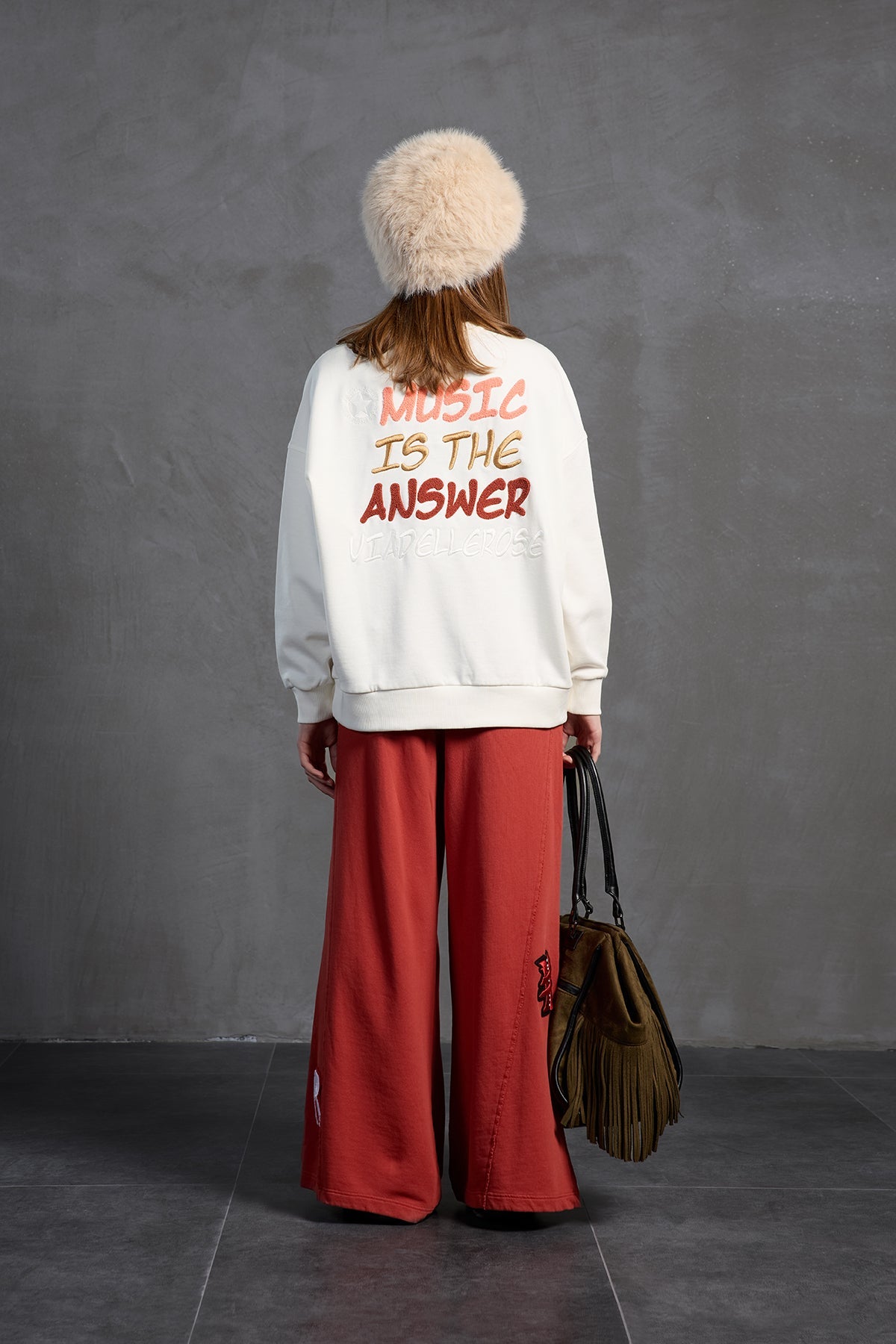 Off White Slogan Printed Oversized Sweatshirt 18217