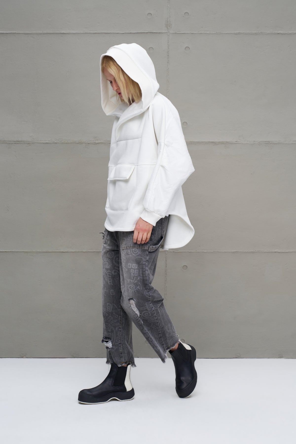 Off White Hooded Oversize Sweatshirt 18242