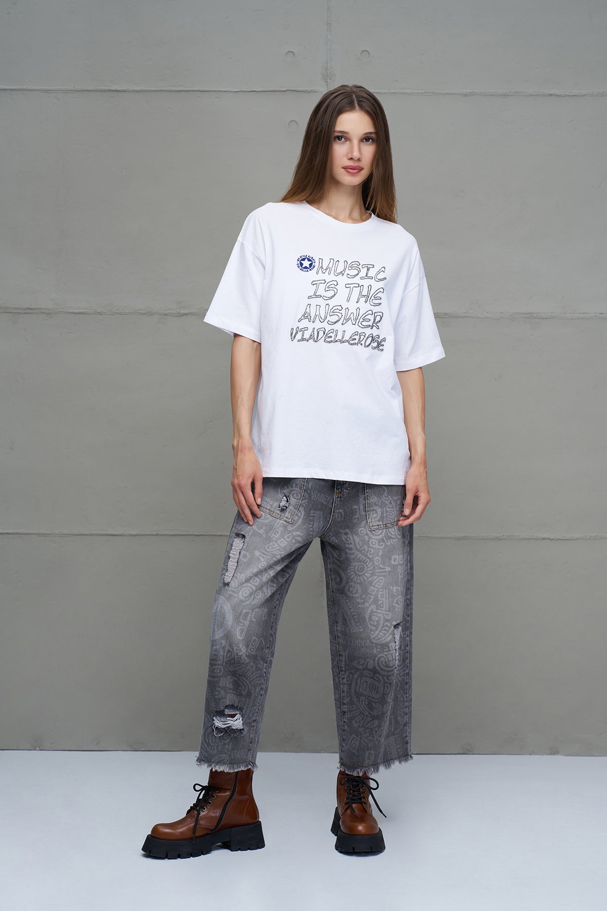 White Beaded Lettering Oversize T-shirt 18243