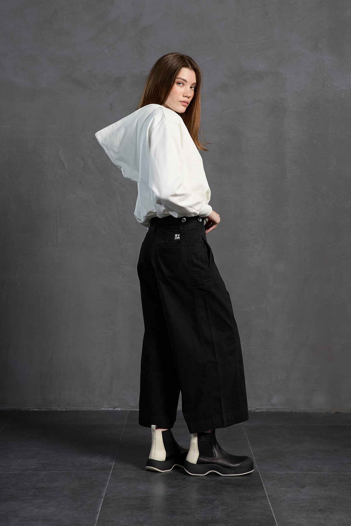 Off White Crop Hooded Sweatshirt 18259